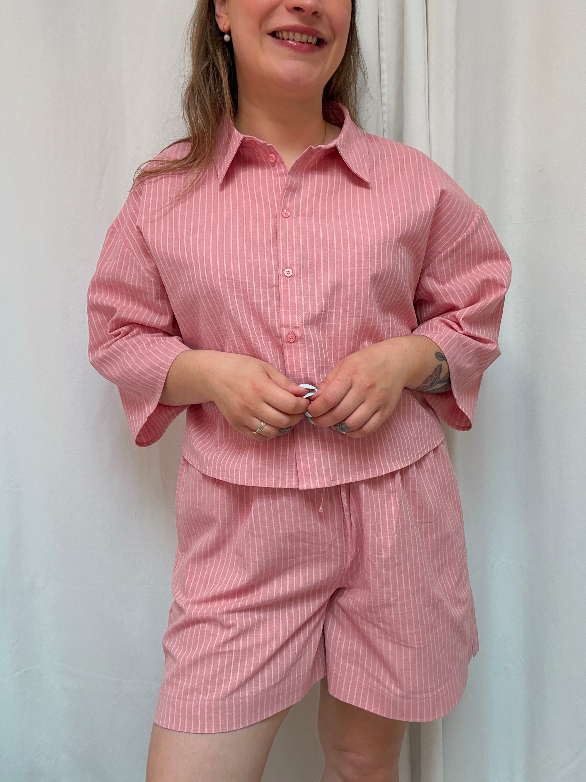 Leonie striped short