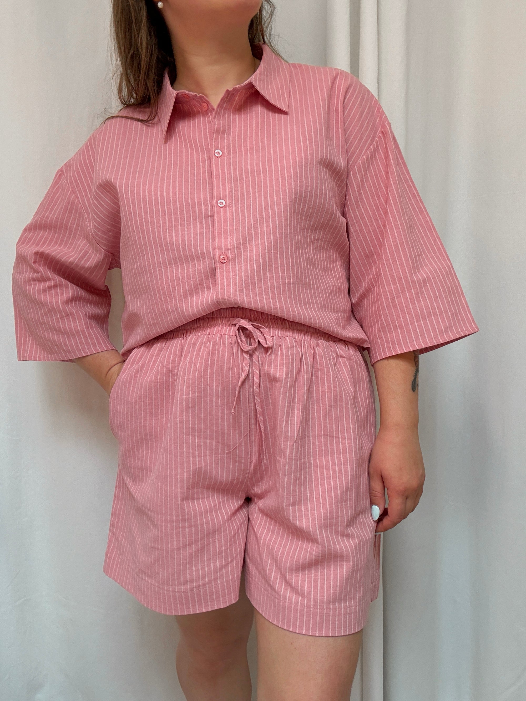 Leonie striped short