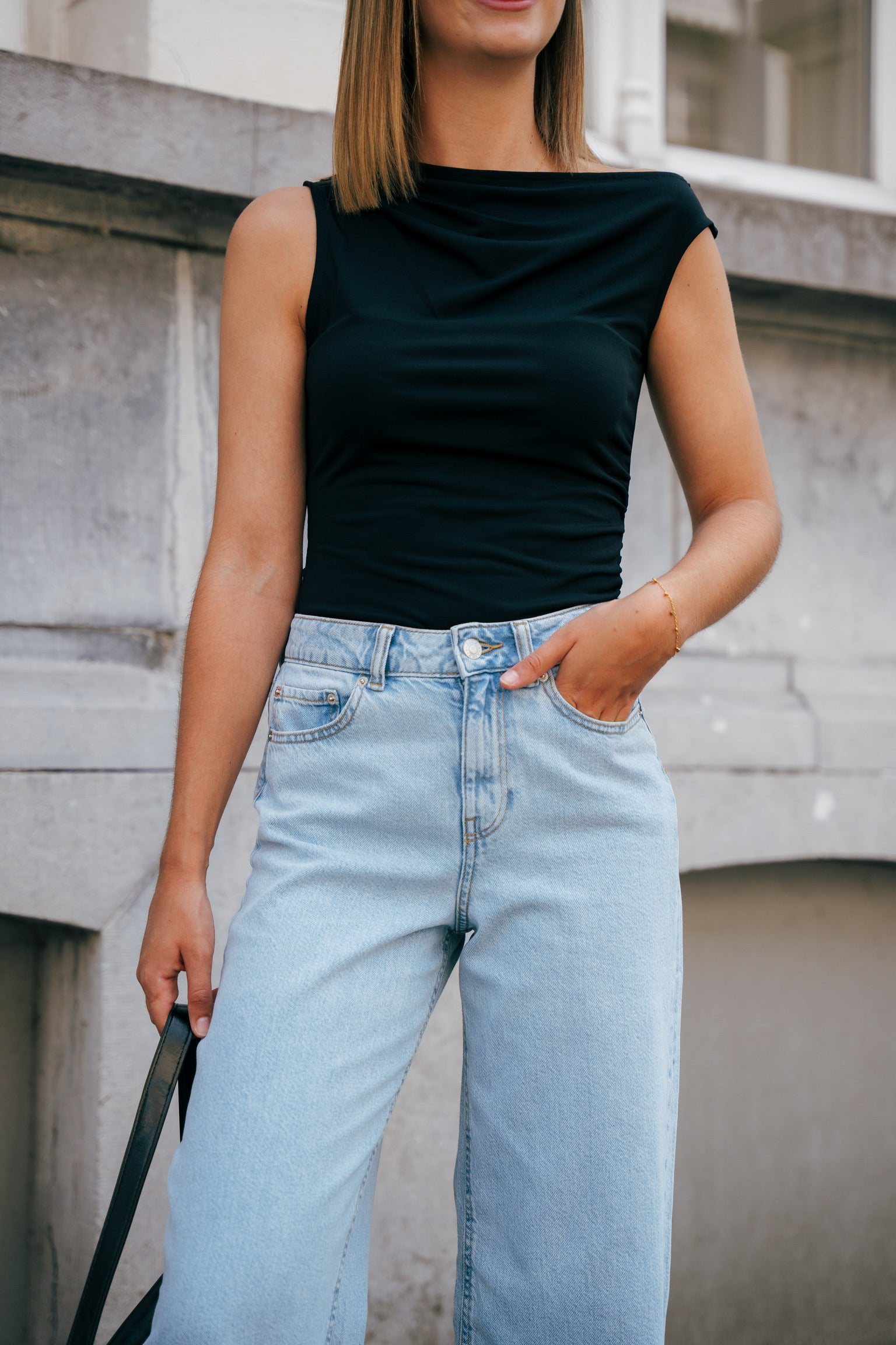 Holly asym top black