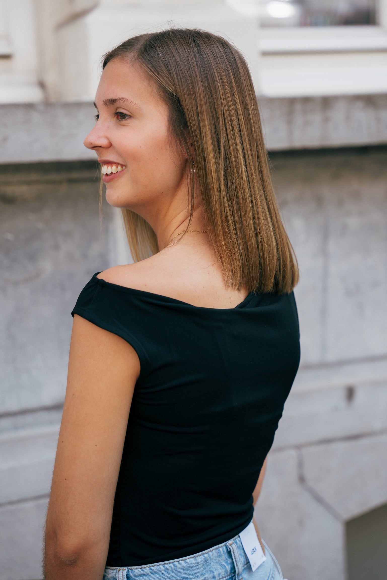 Holly asym top black