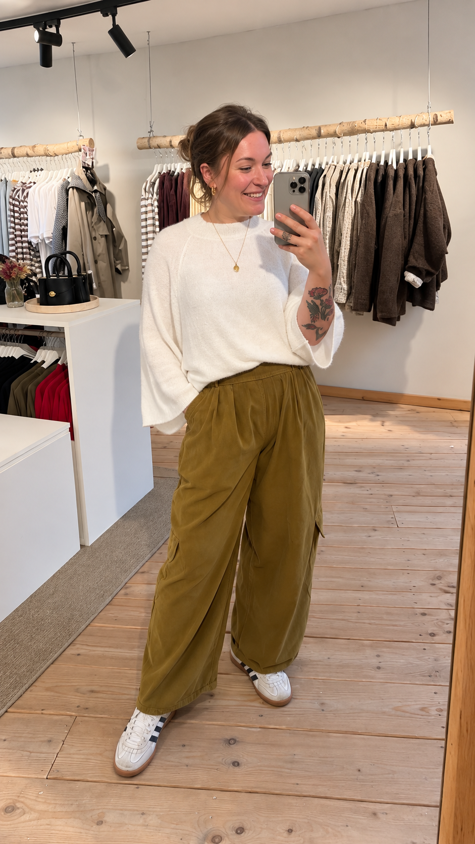 Rowan pull - white