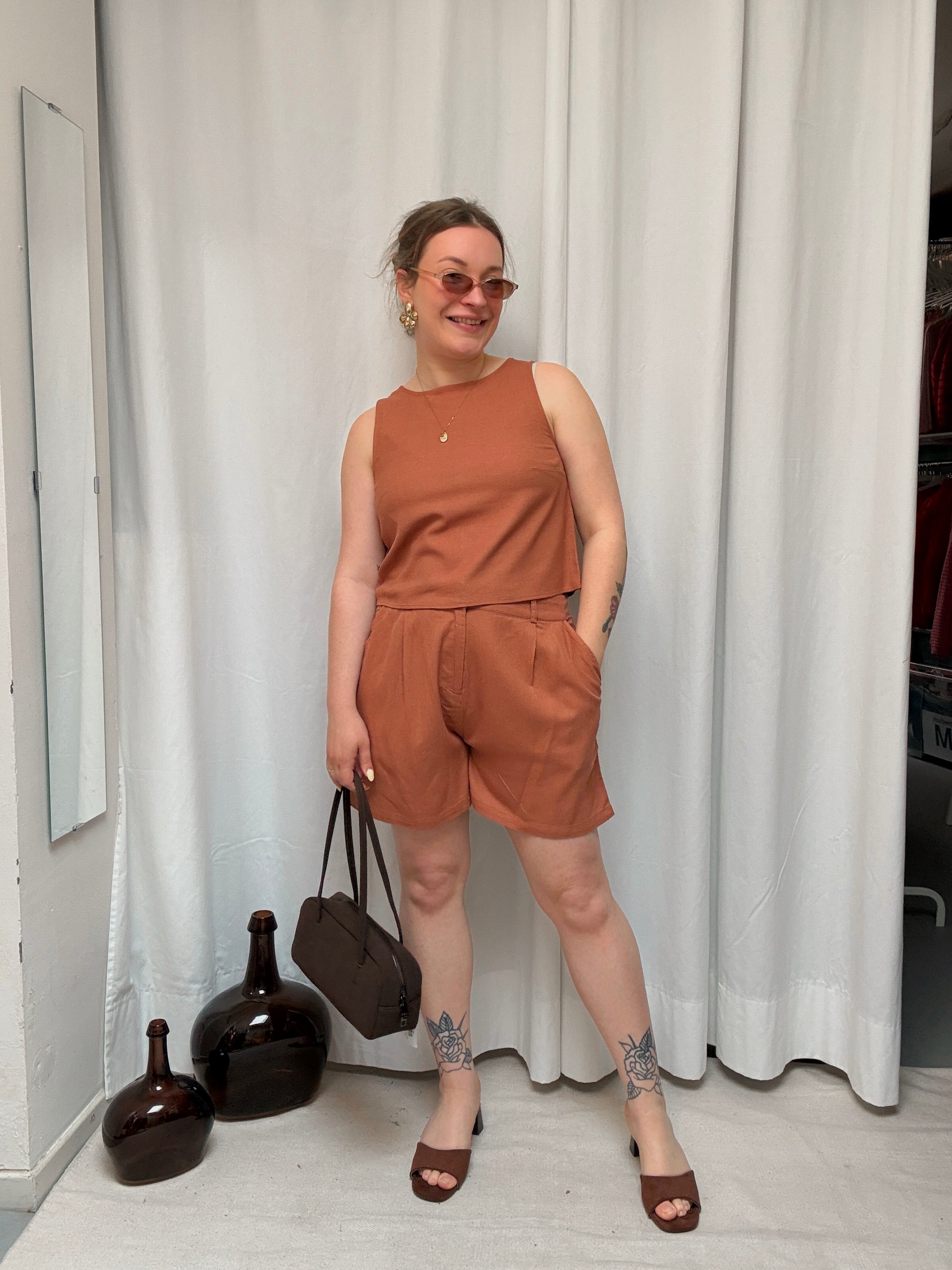 Ella short rust