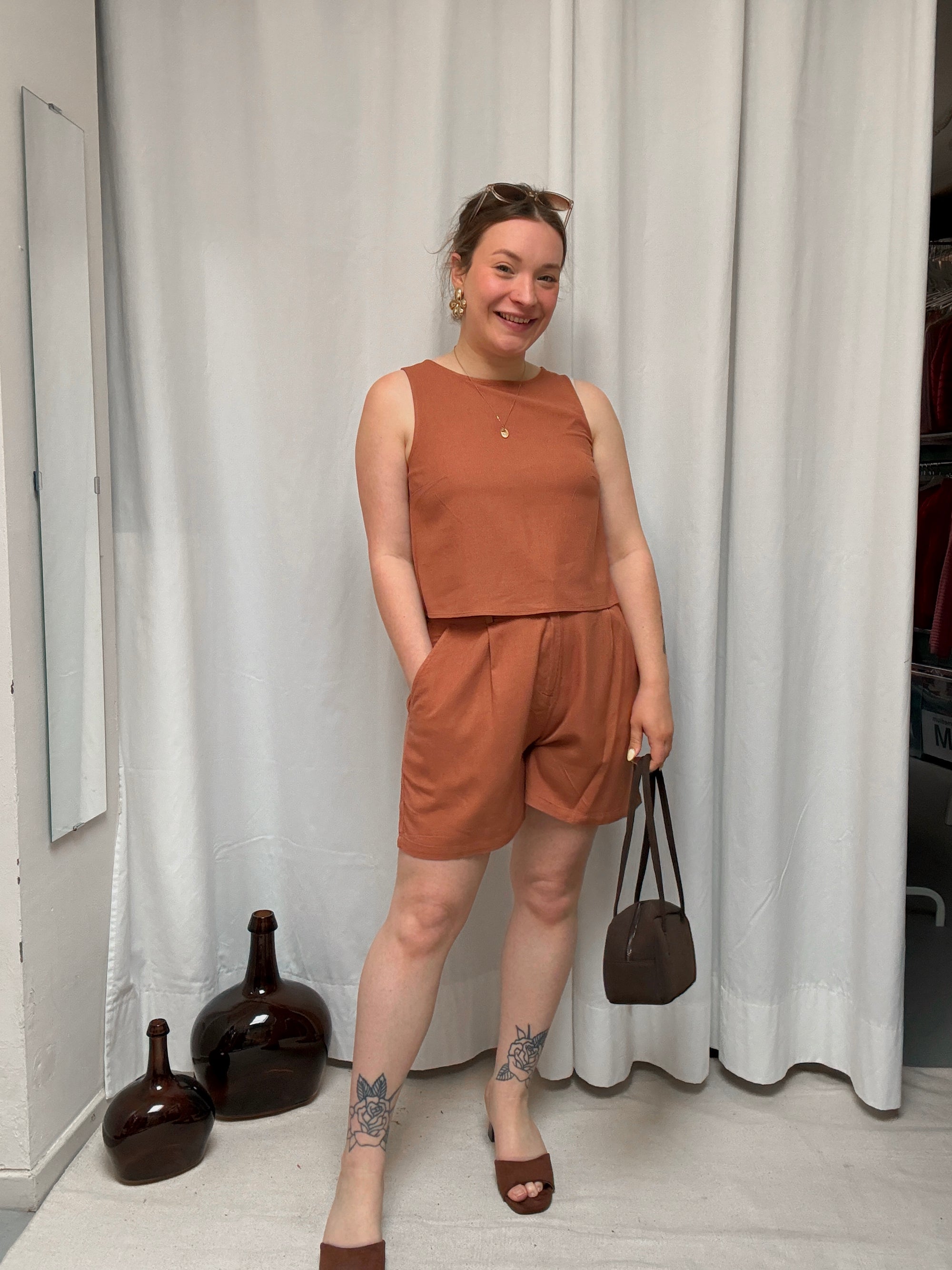 Ella short rust