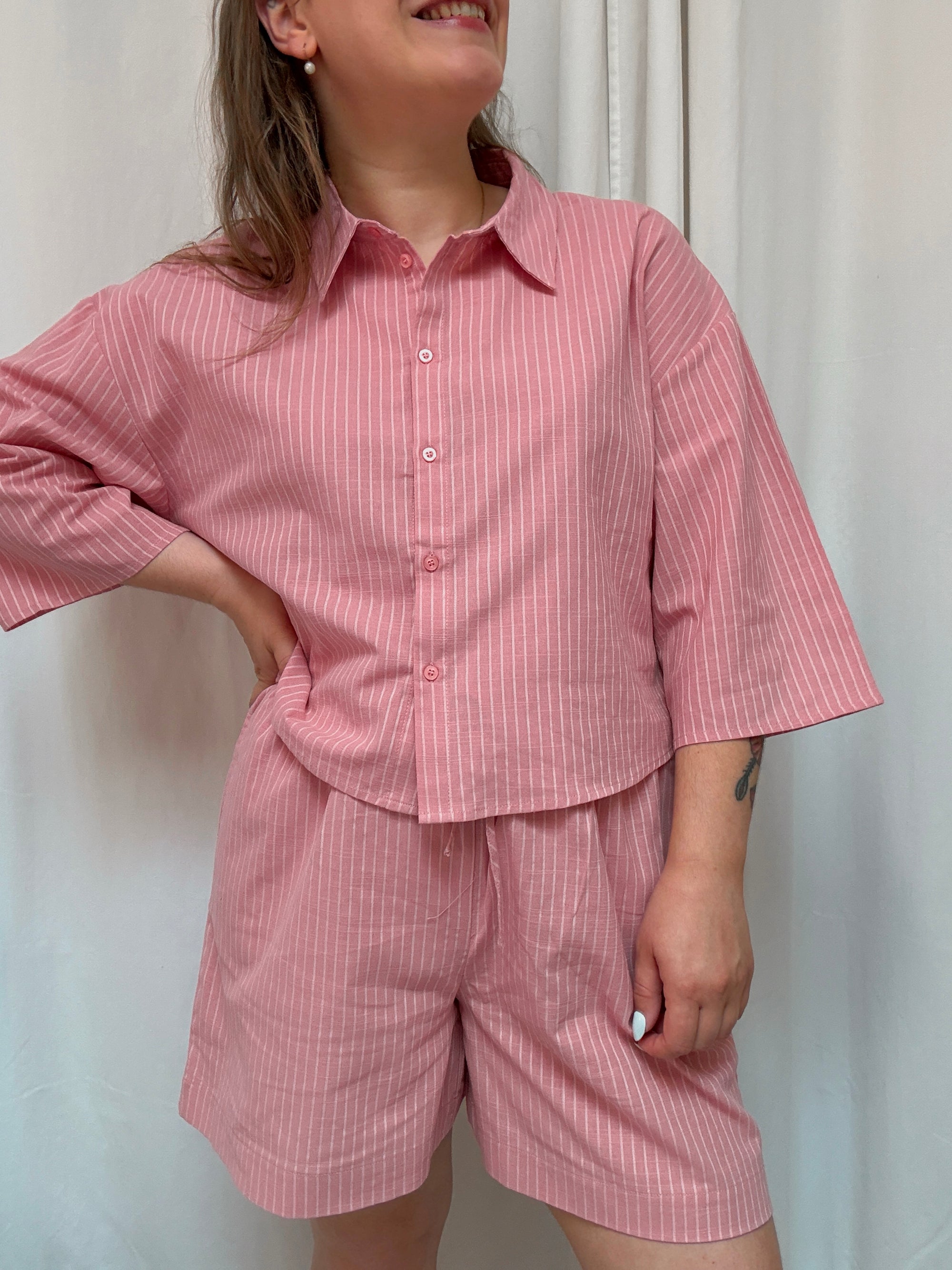Leonie striped short