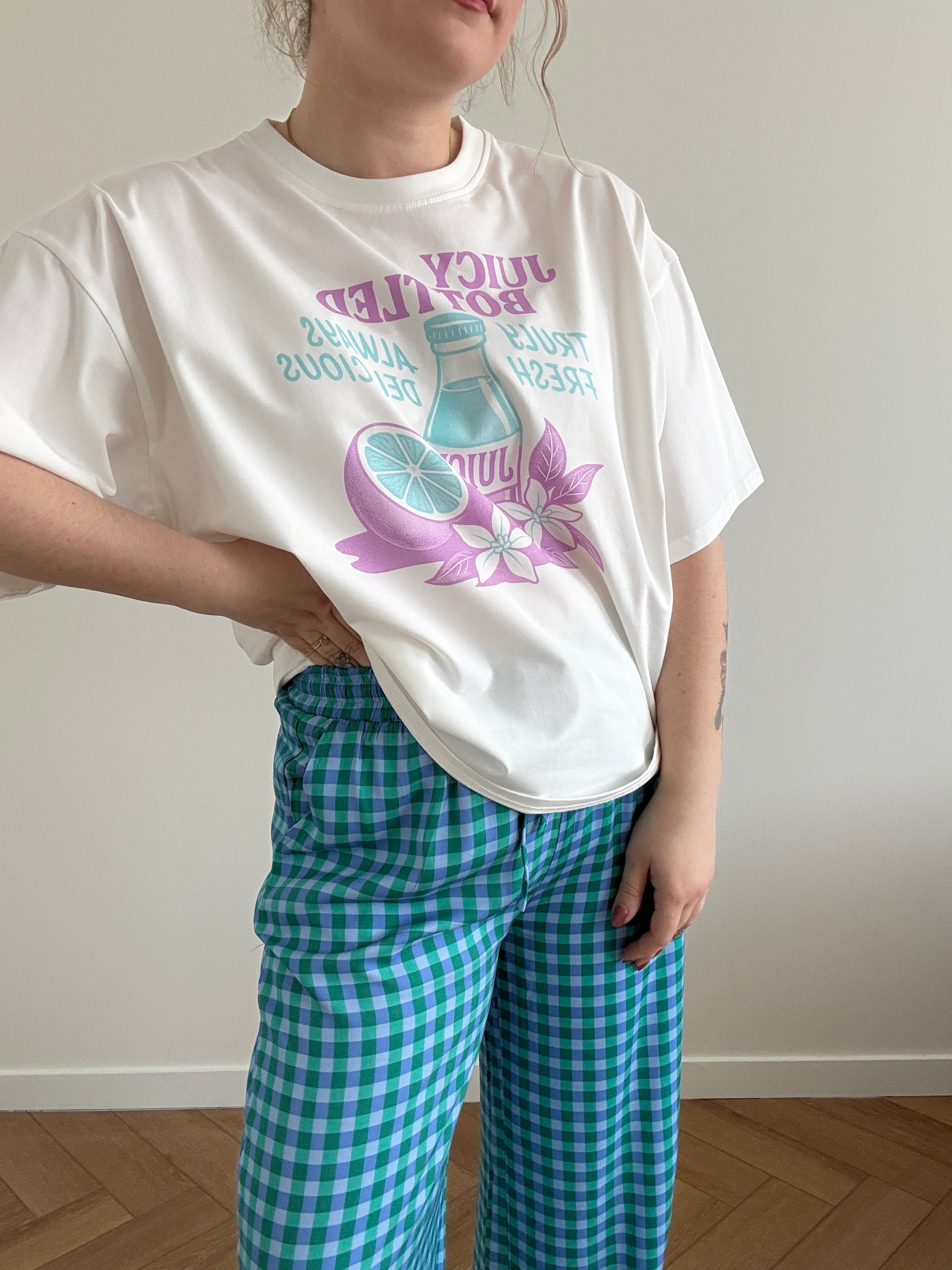 Juicy bottle T-shirt purple