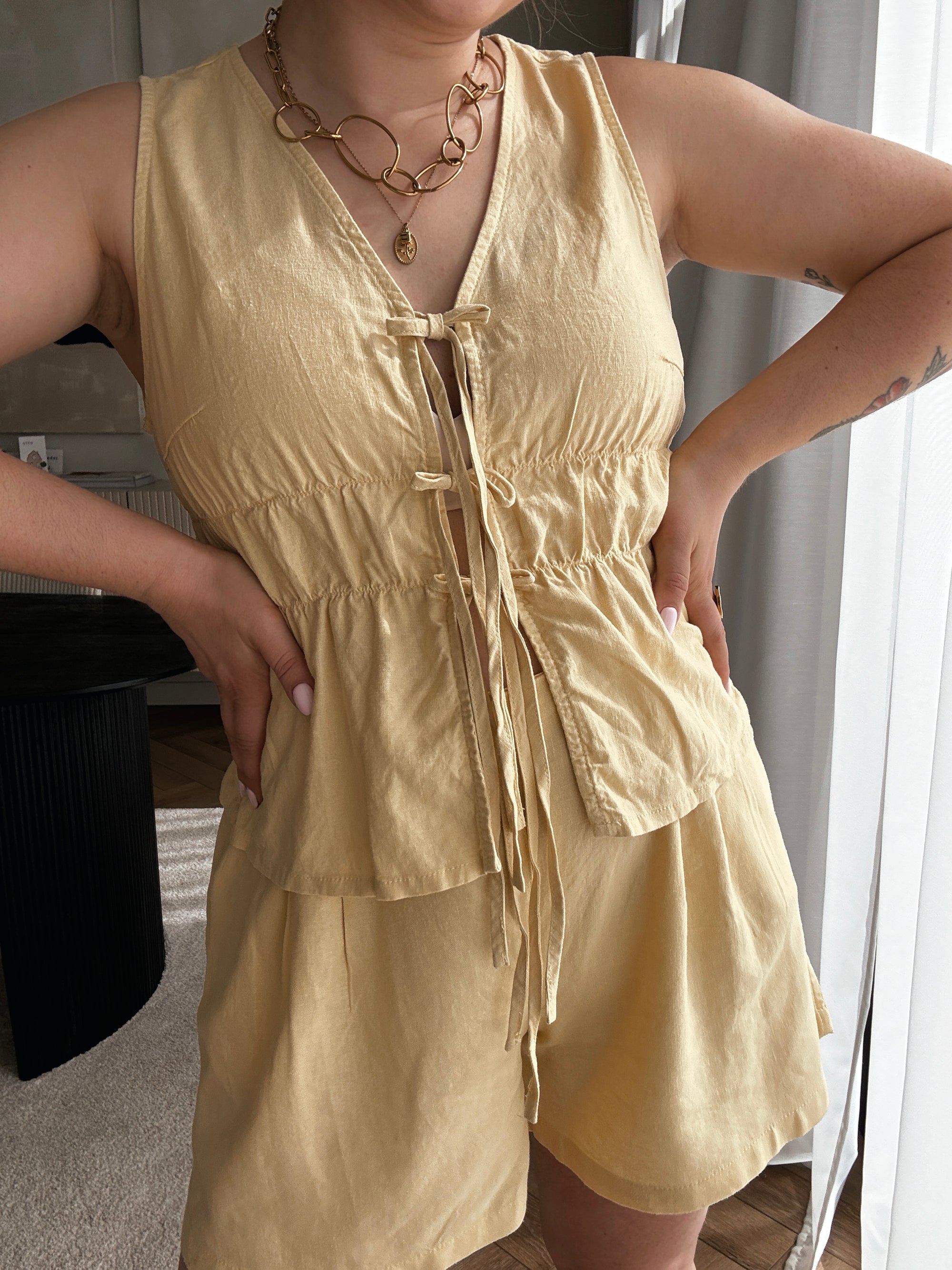 Almira linnen short yellow