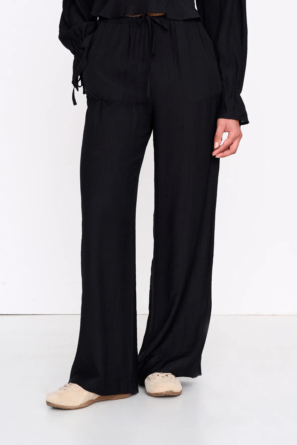 Kyra trousers black