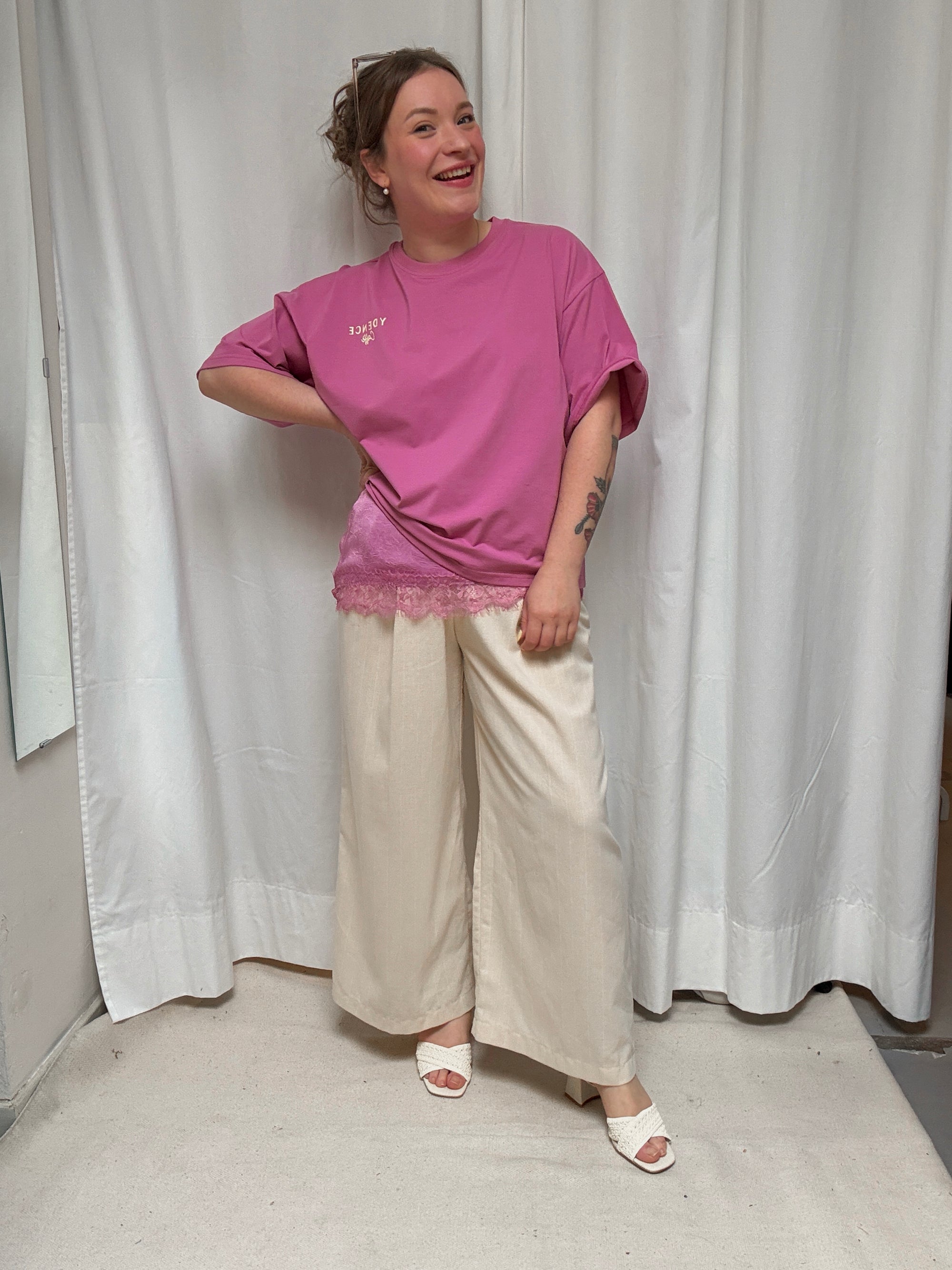 Ydence café T-shirt pink purple