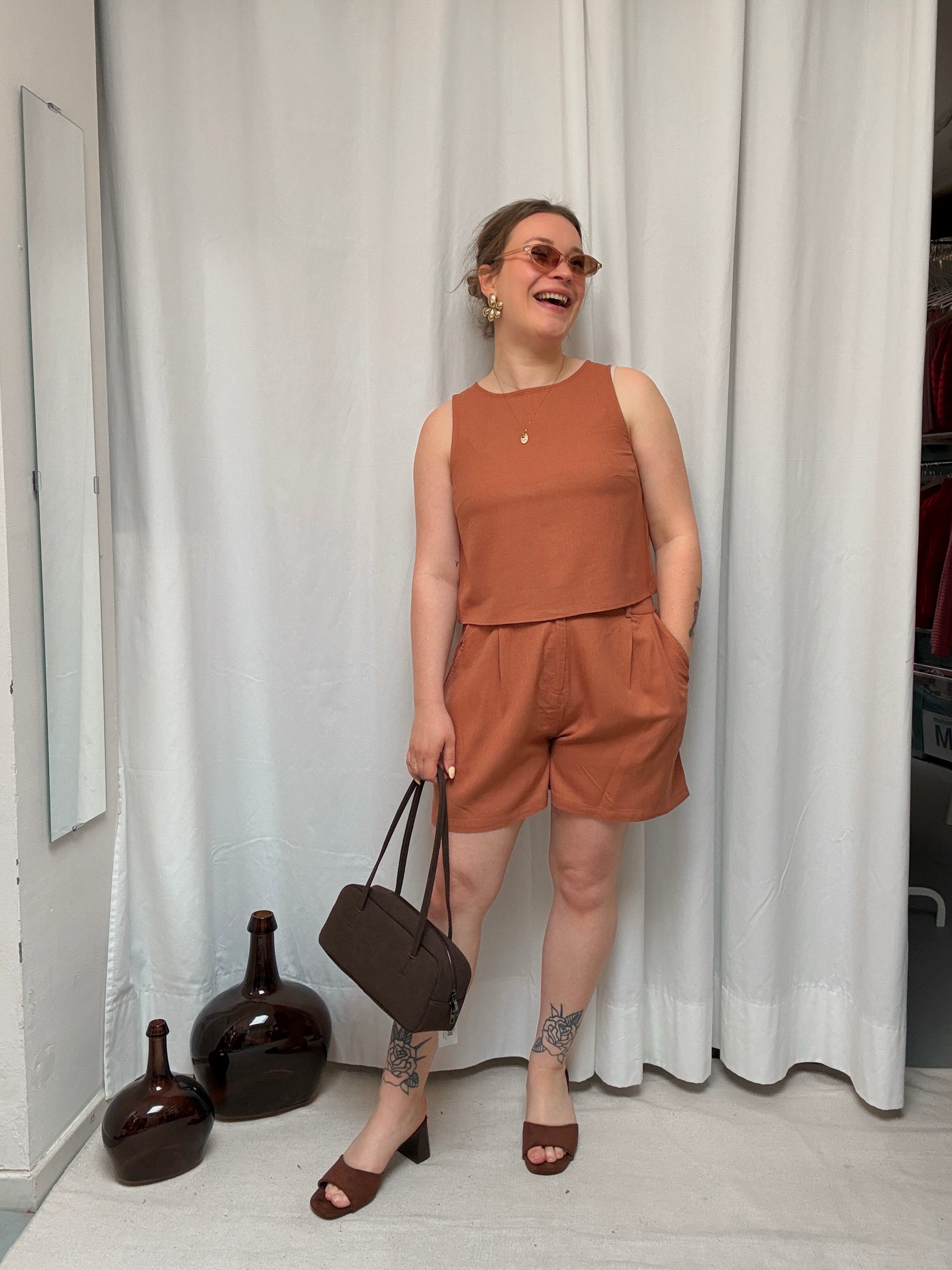 Ella short rust