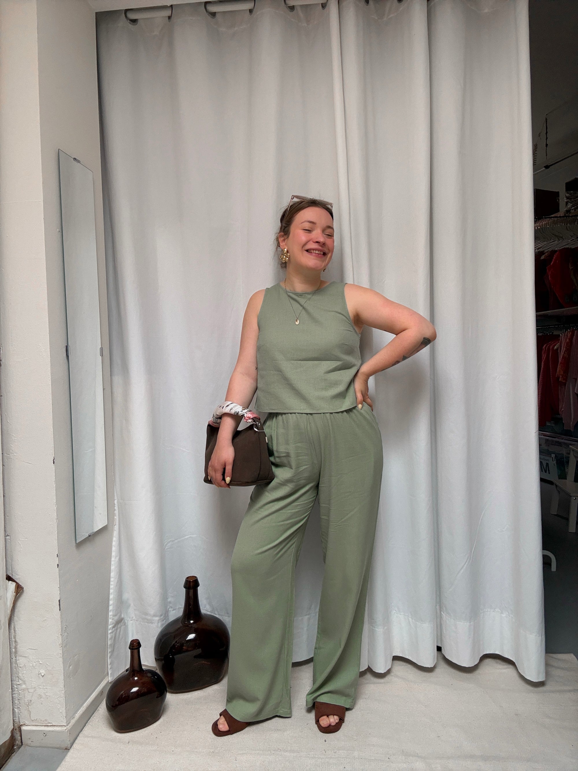 Ella trousers green