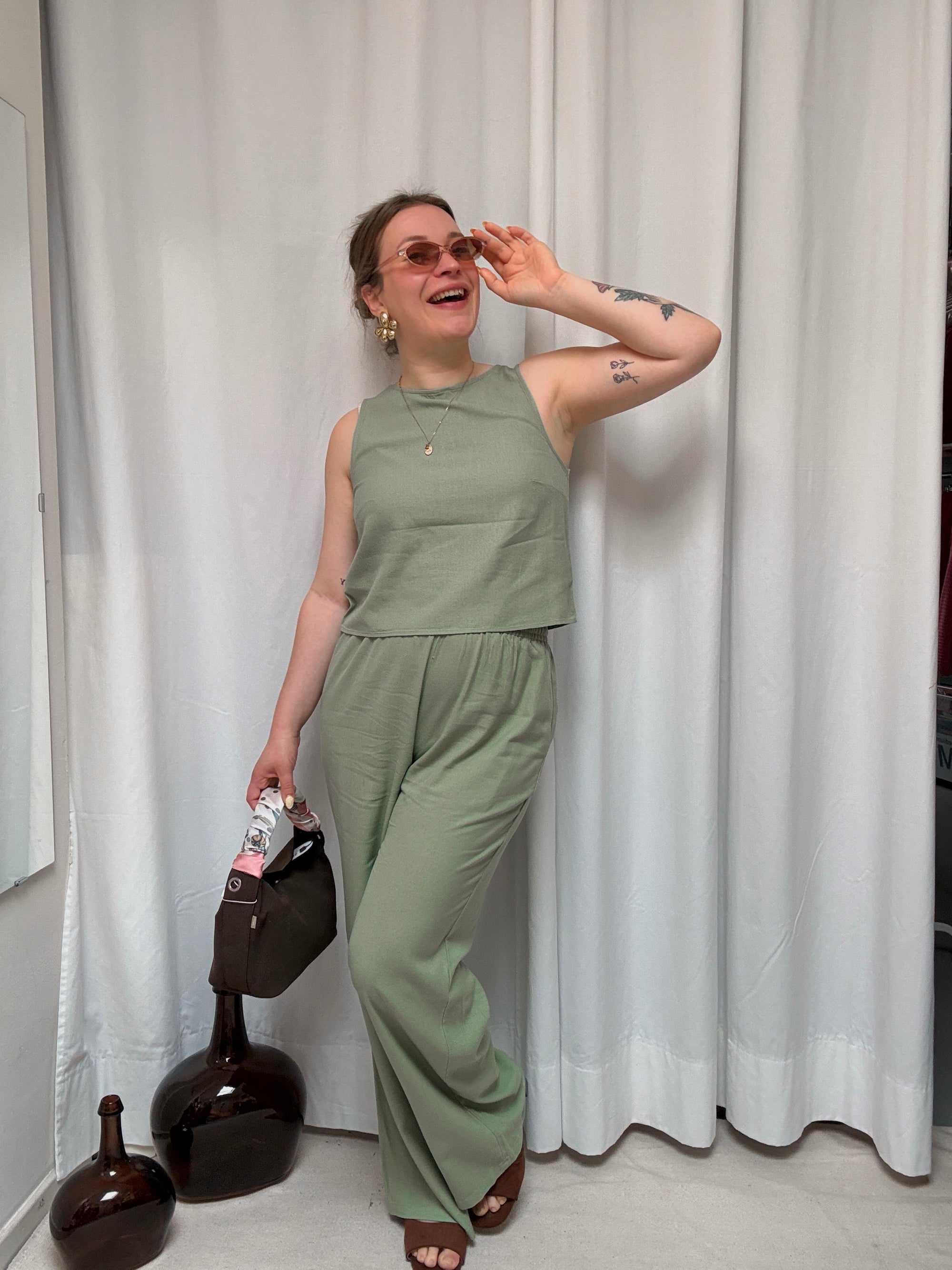 Ella trousers green