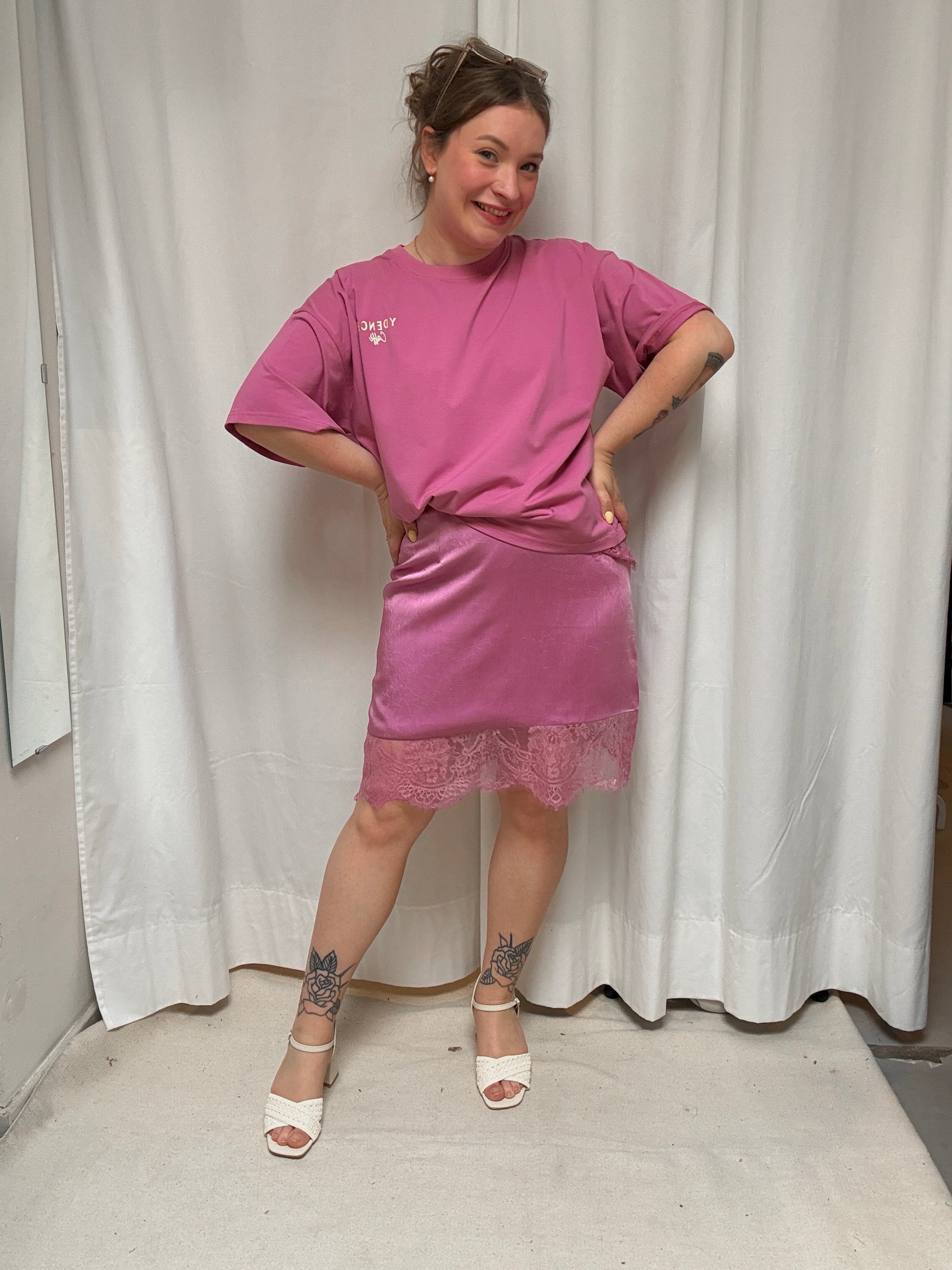 Ydence café T-shirt pink purple