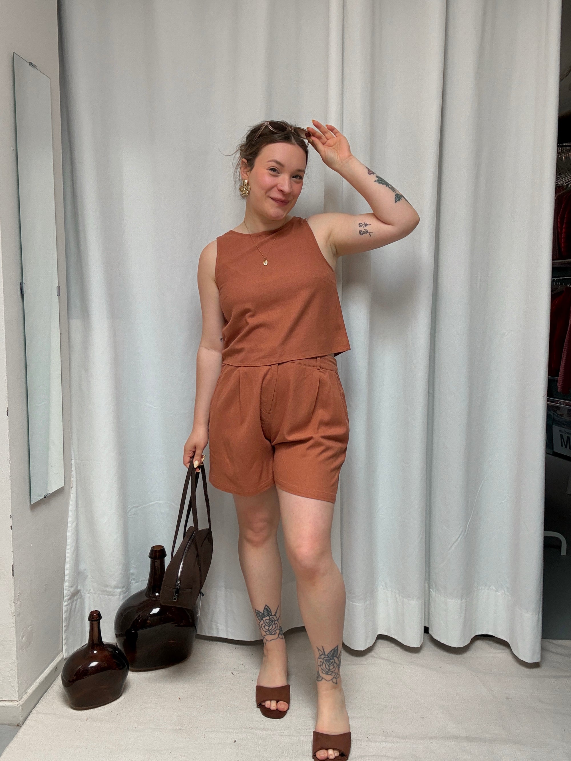 Ella short rust