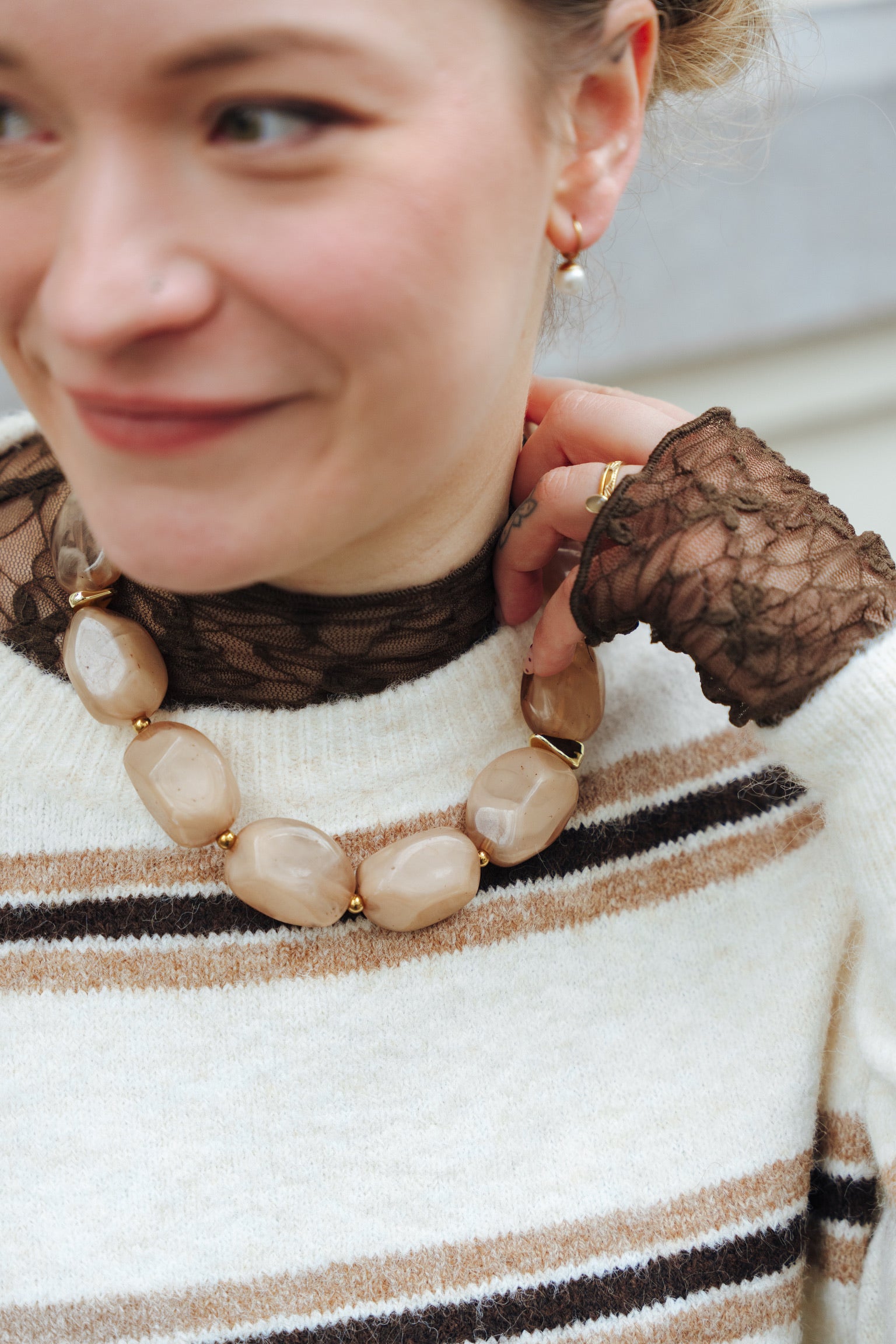 Capucine necklace camel