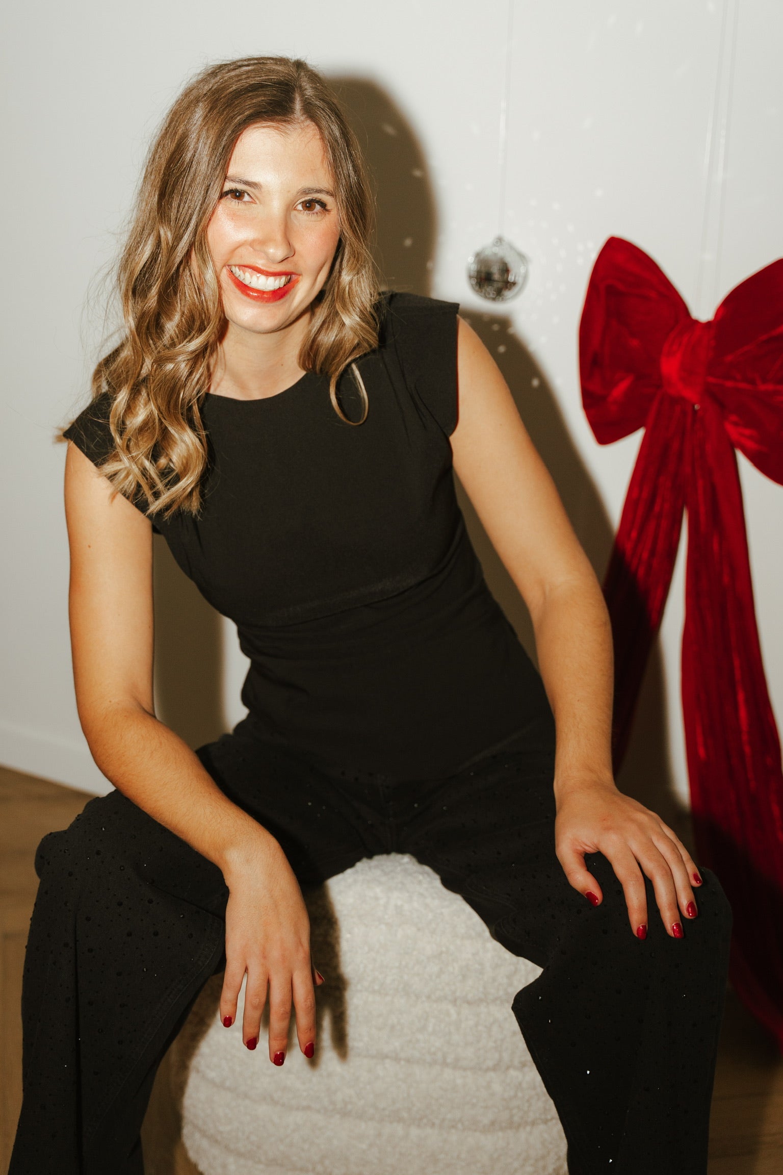 Cat asymmetric top black