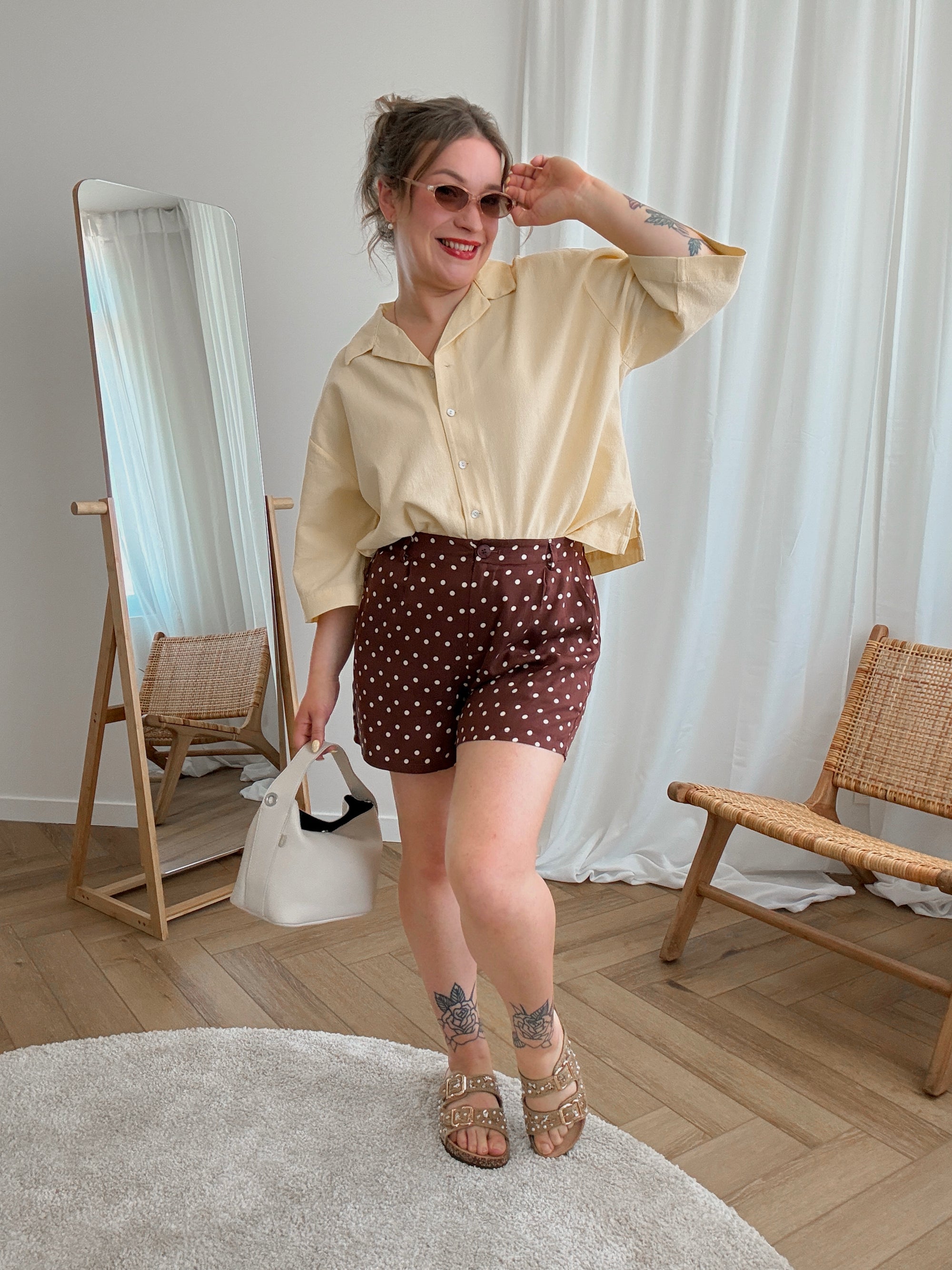 Adeline short brown