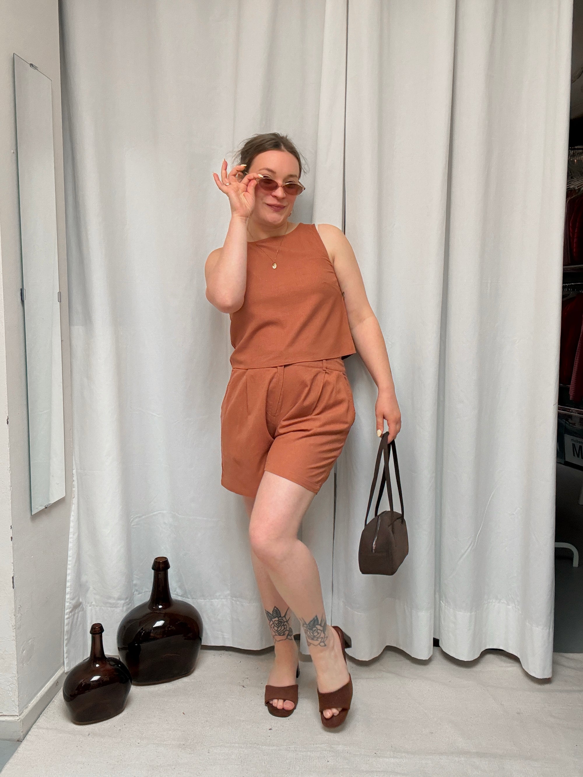 Ella short rust