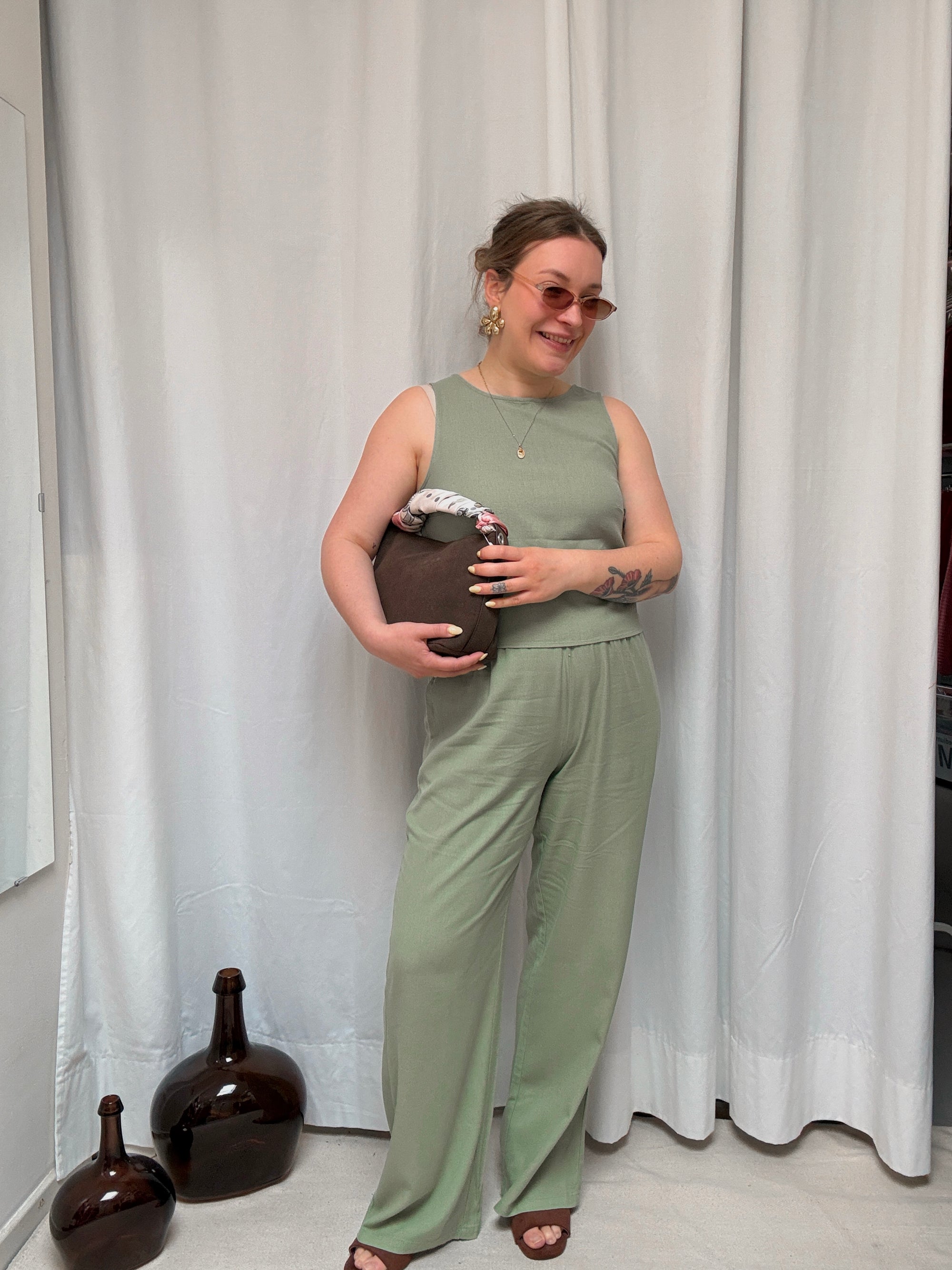Ella trousers green