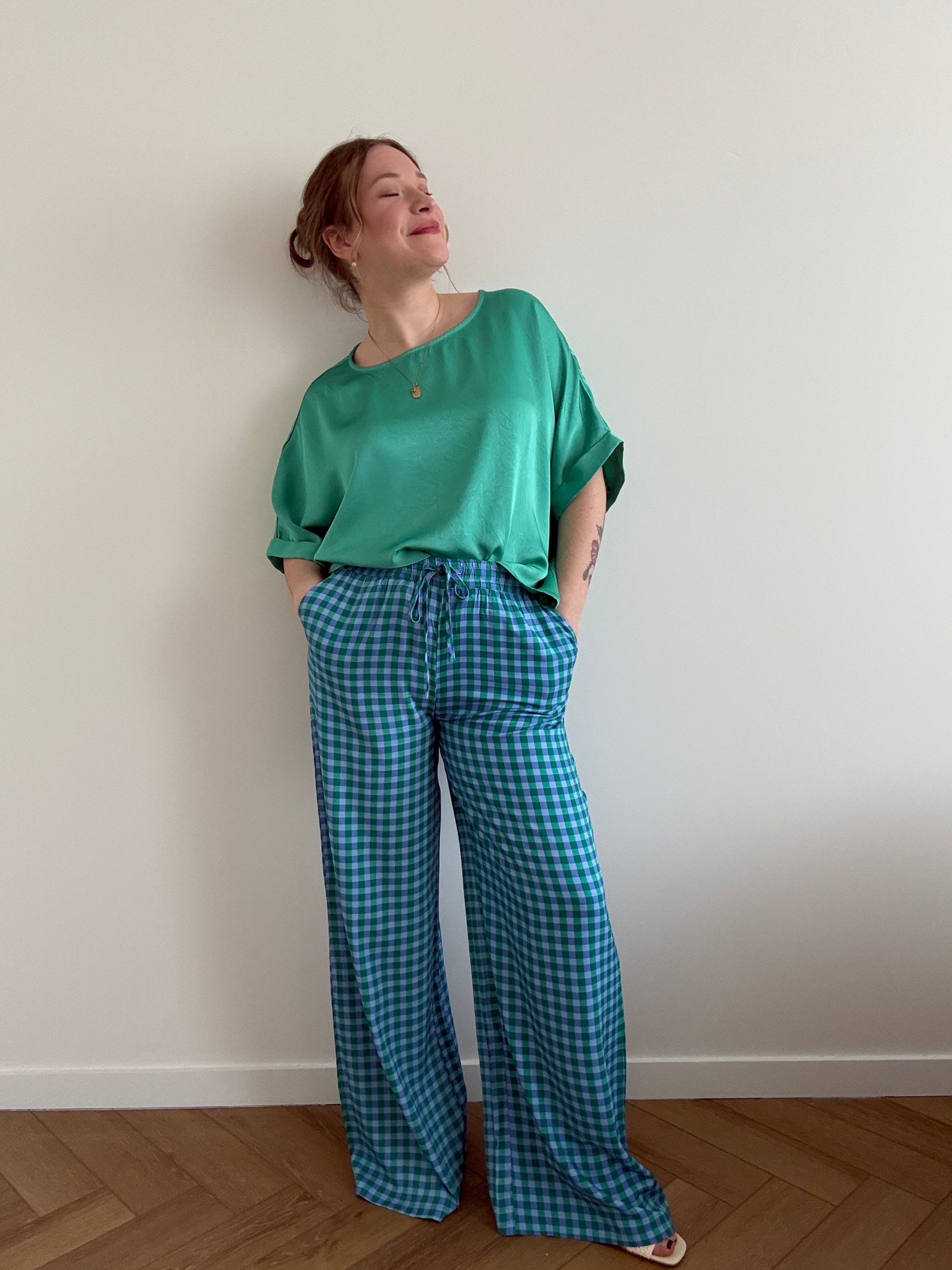 Huda top green