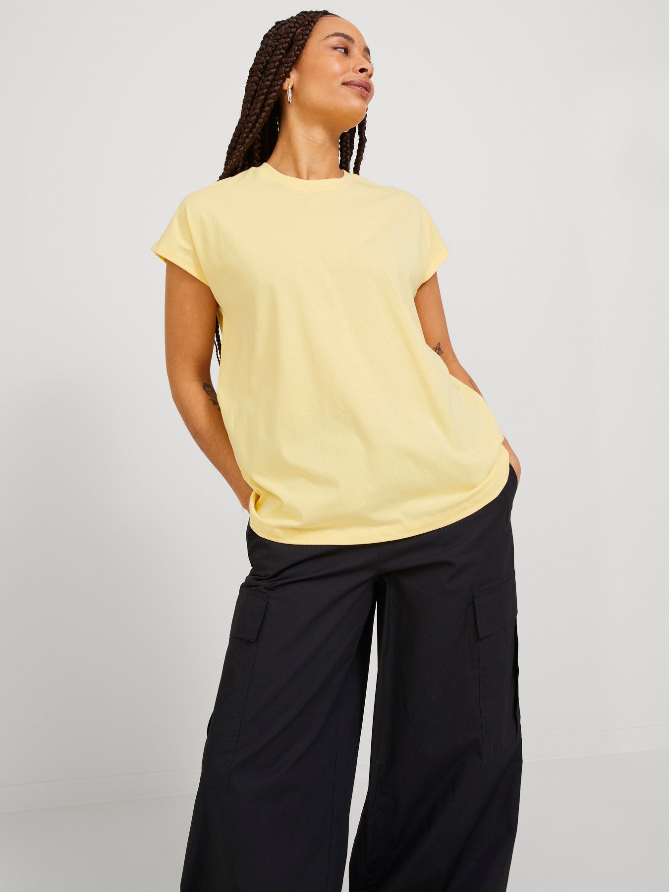 Astrid T-shirt butteryellow