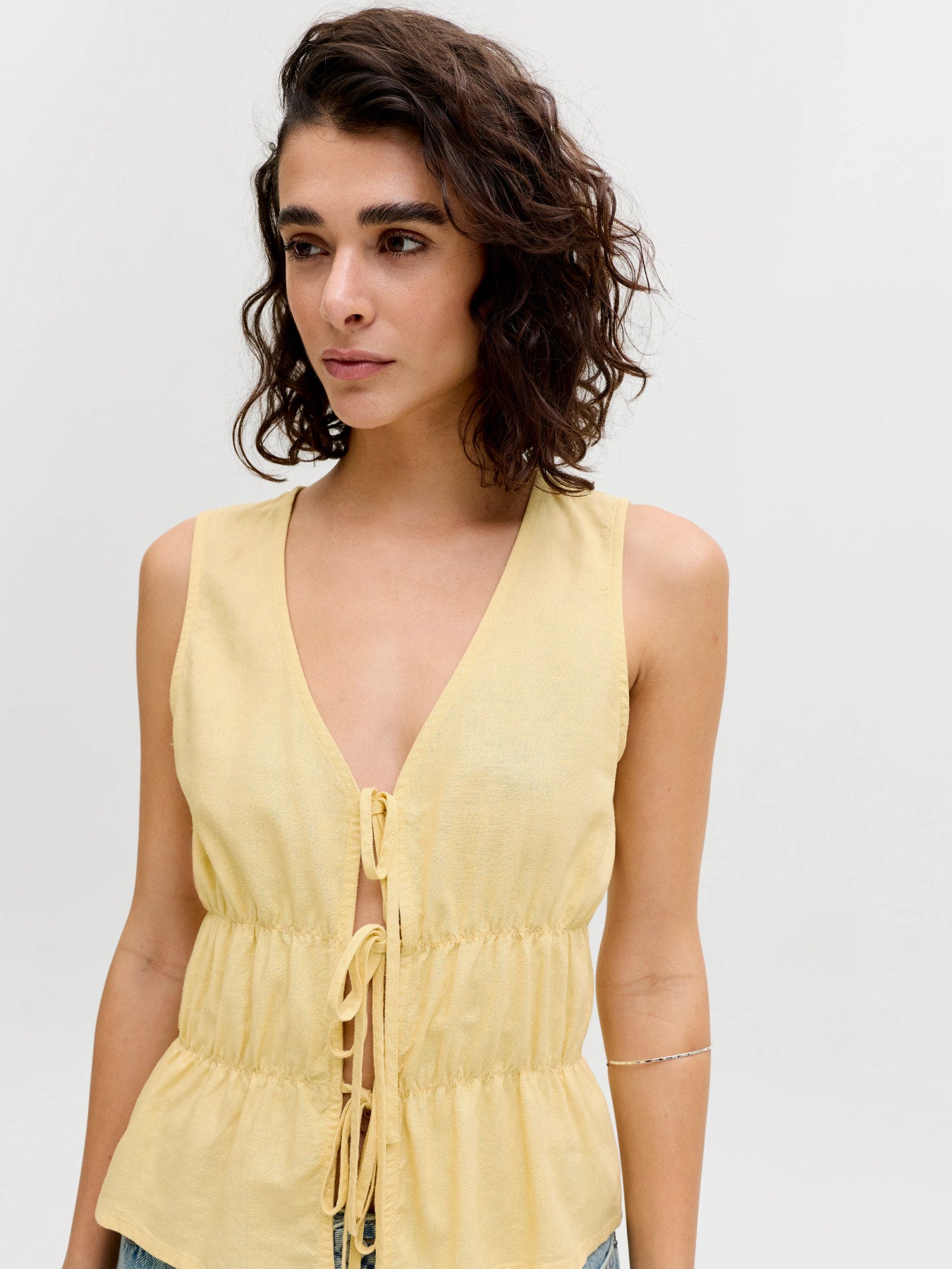 Almira tie top yellow