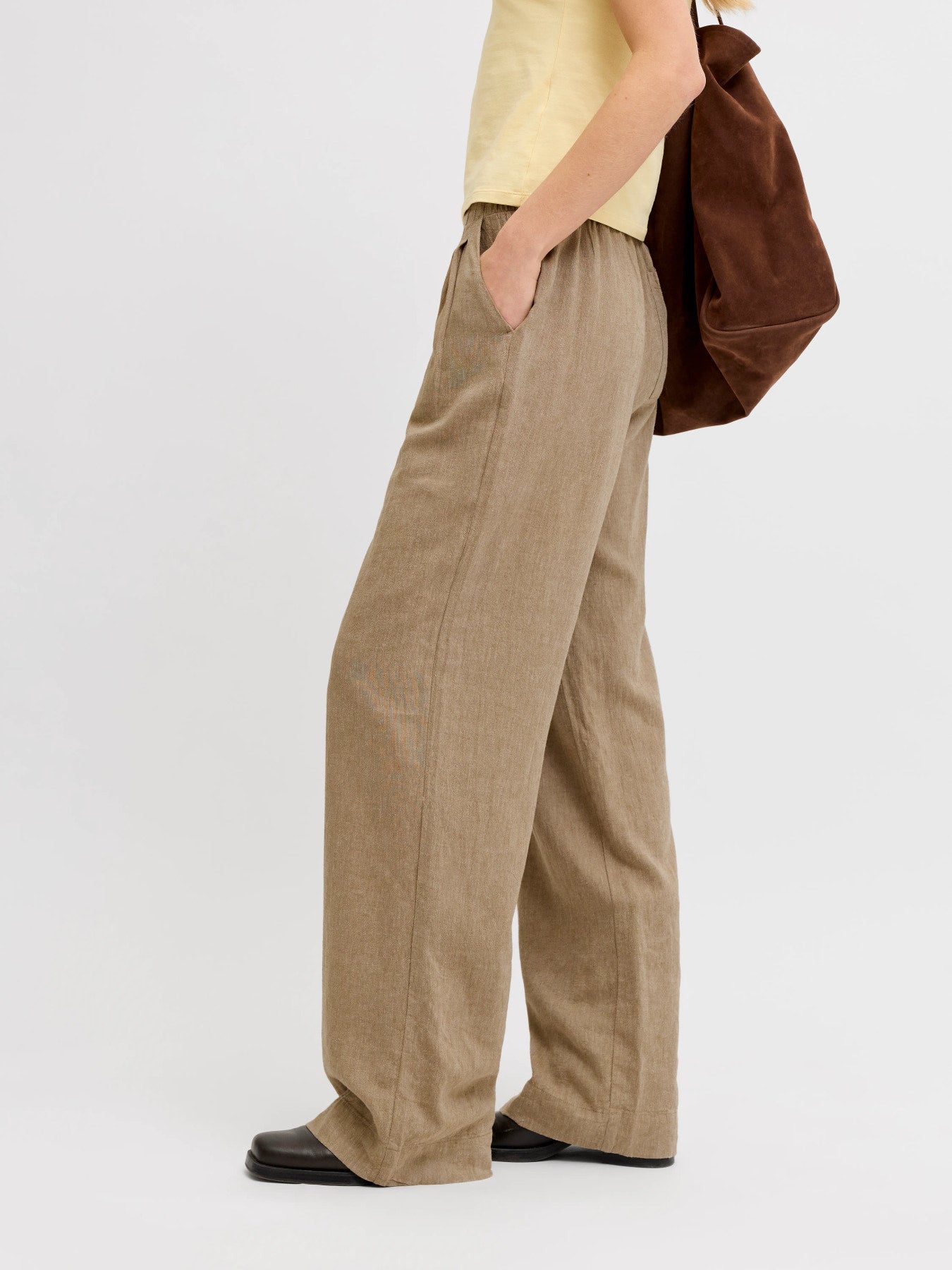Almira trousers taupe