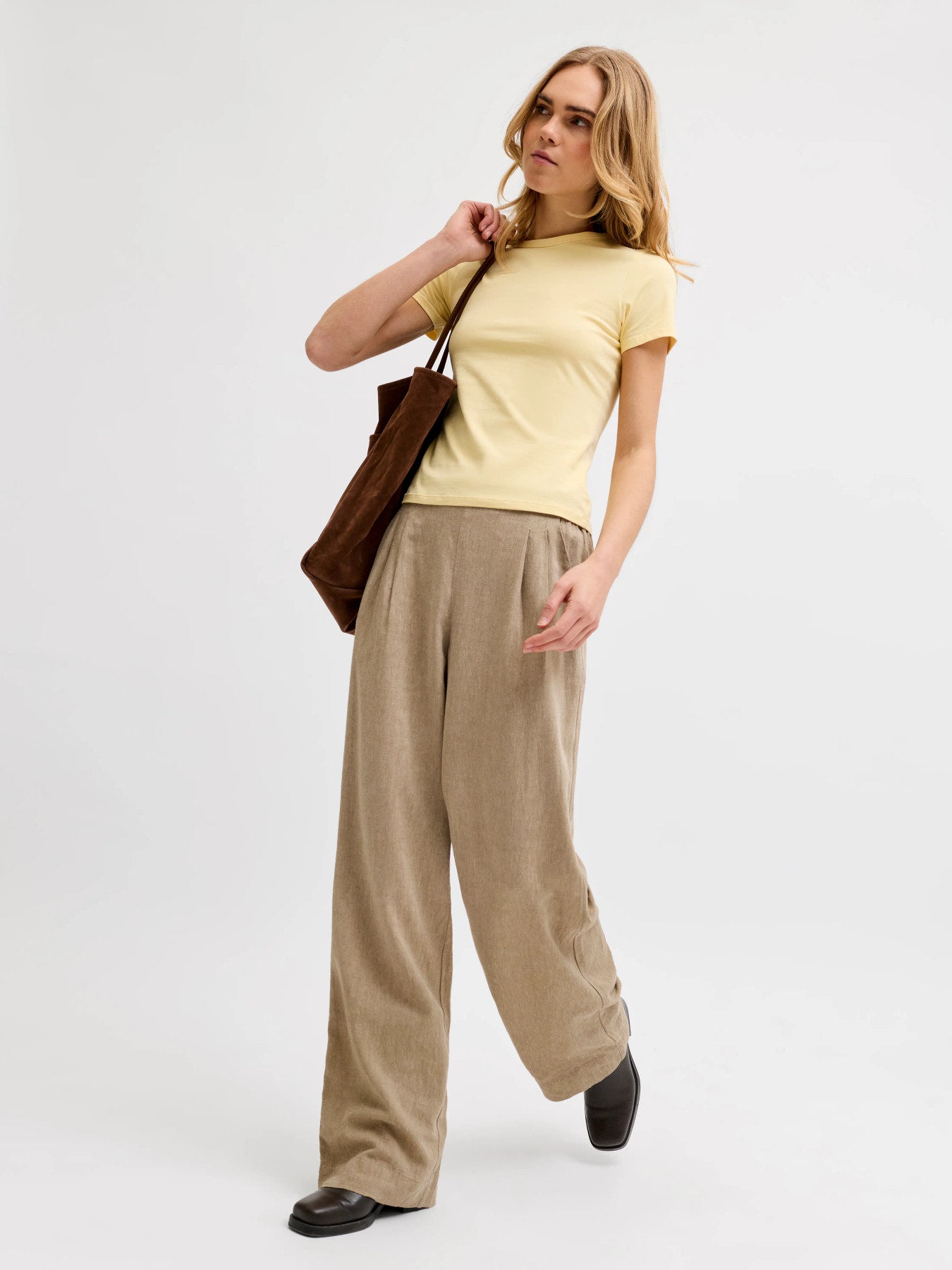 Almira trousers taupe