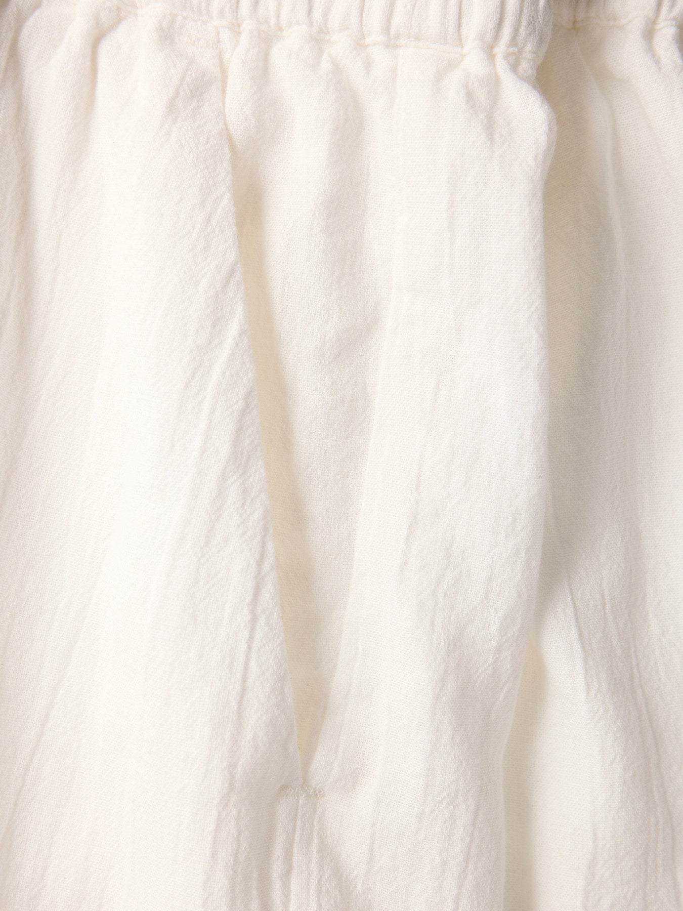 Kia short white