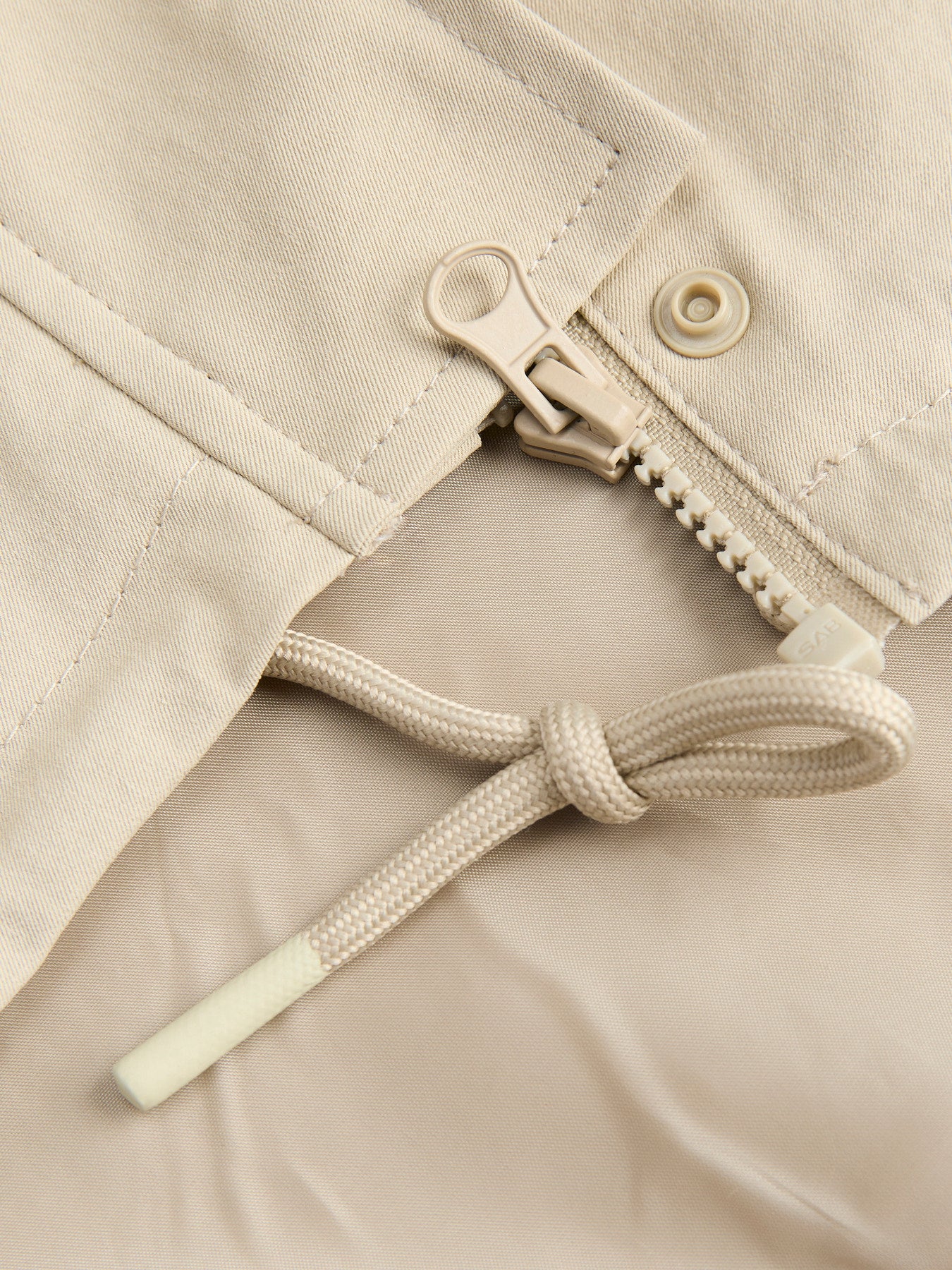 Carol vest olive