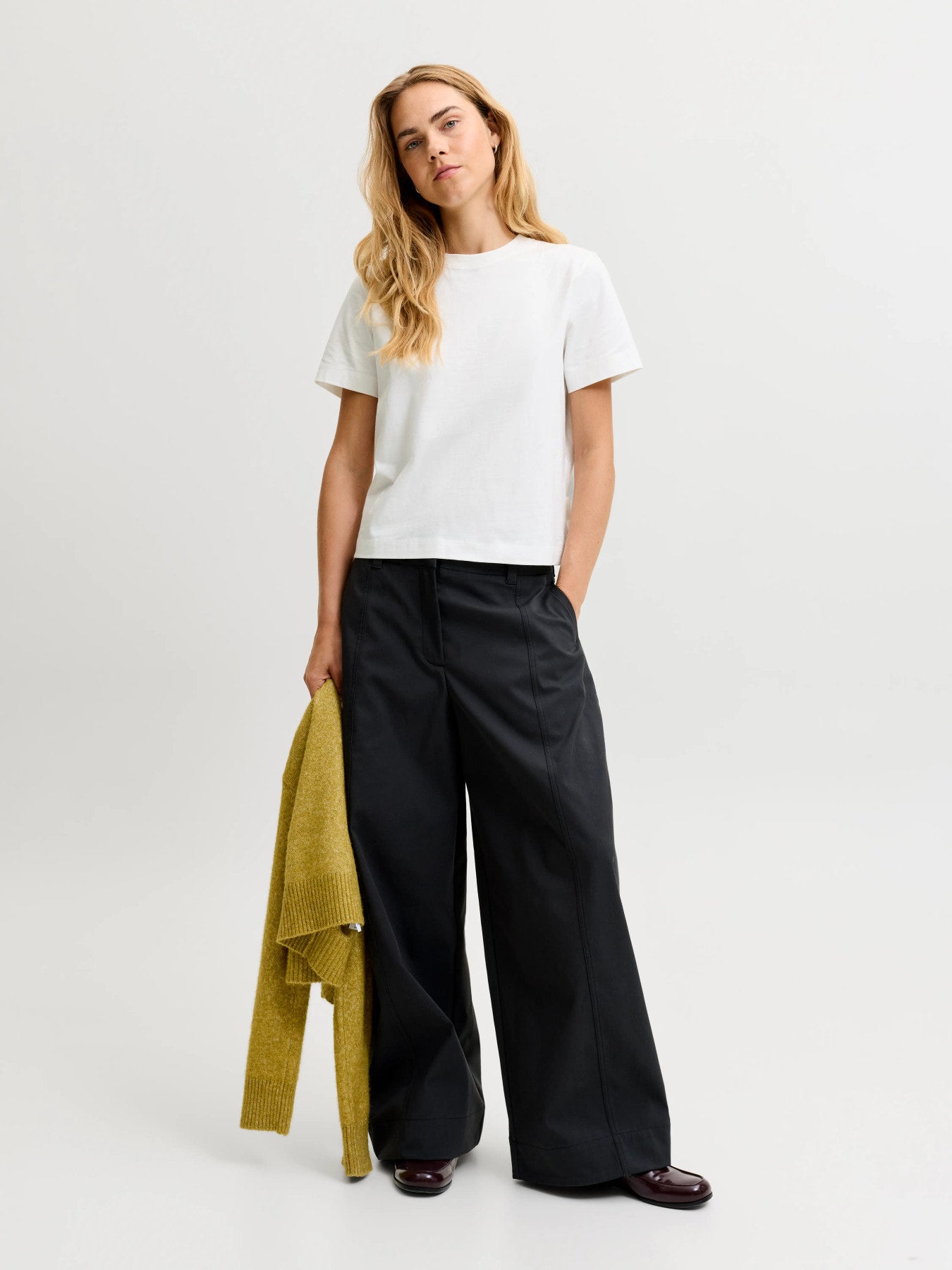 Sophia boxy tee - white