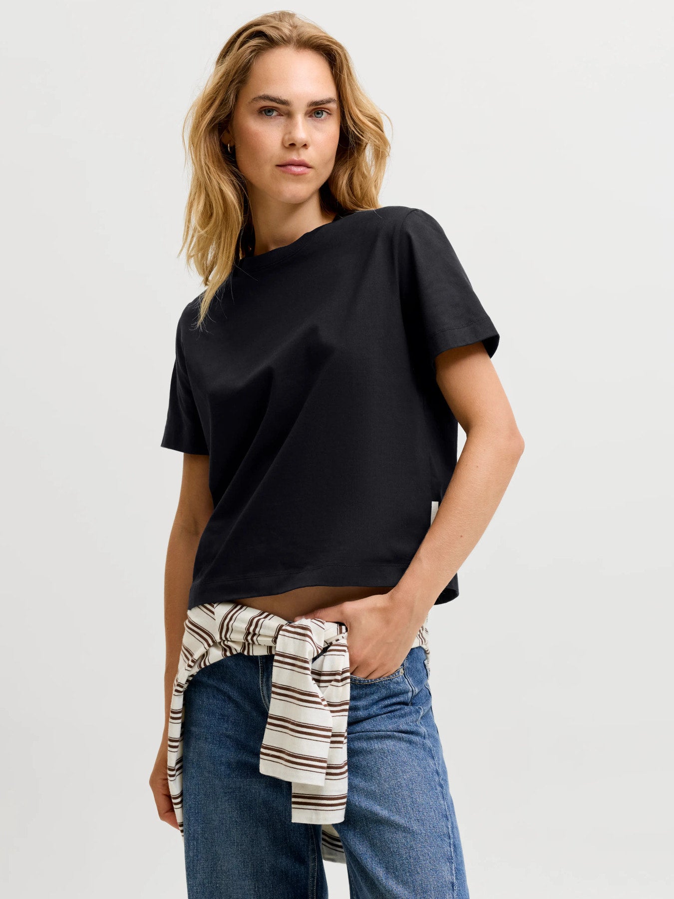 Sophia boxy tee - black