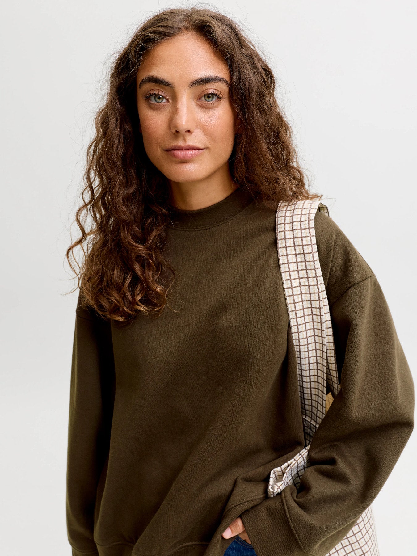 Sophia boxy sweater