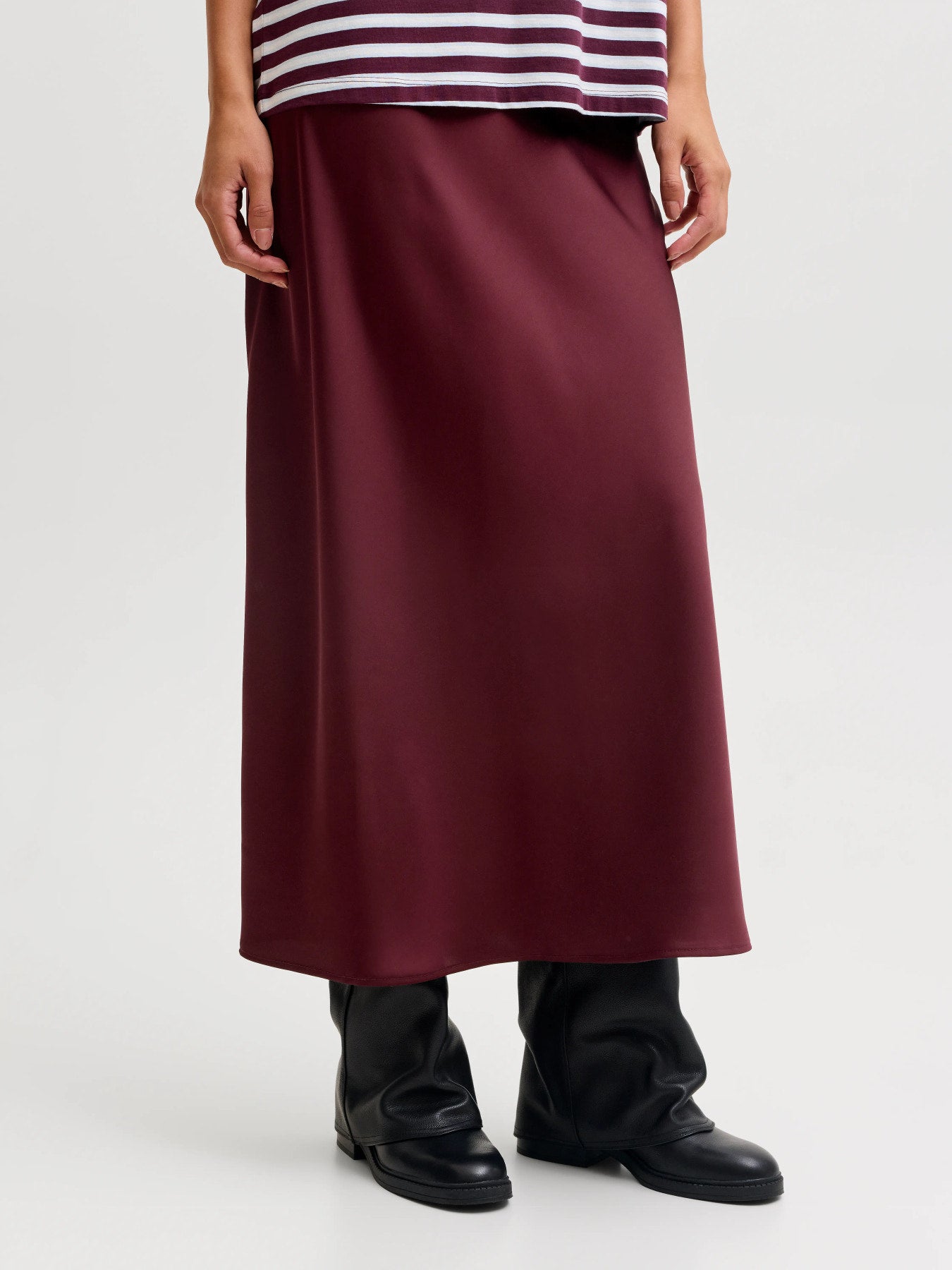 Tine Satin skirt - wine