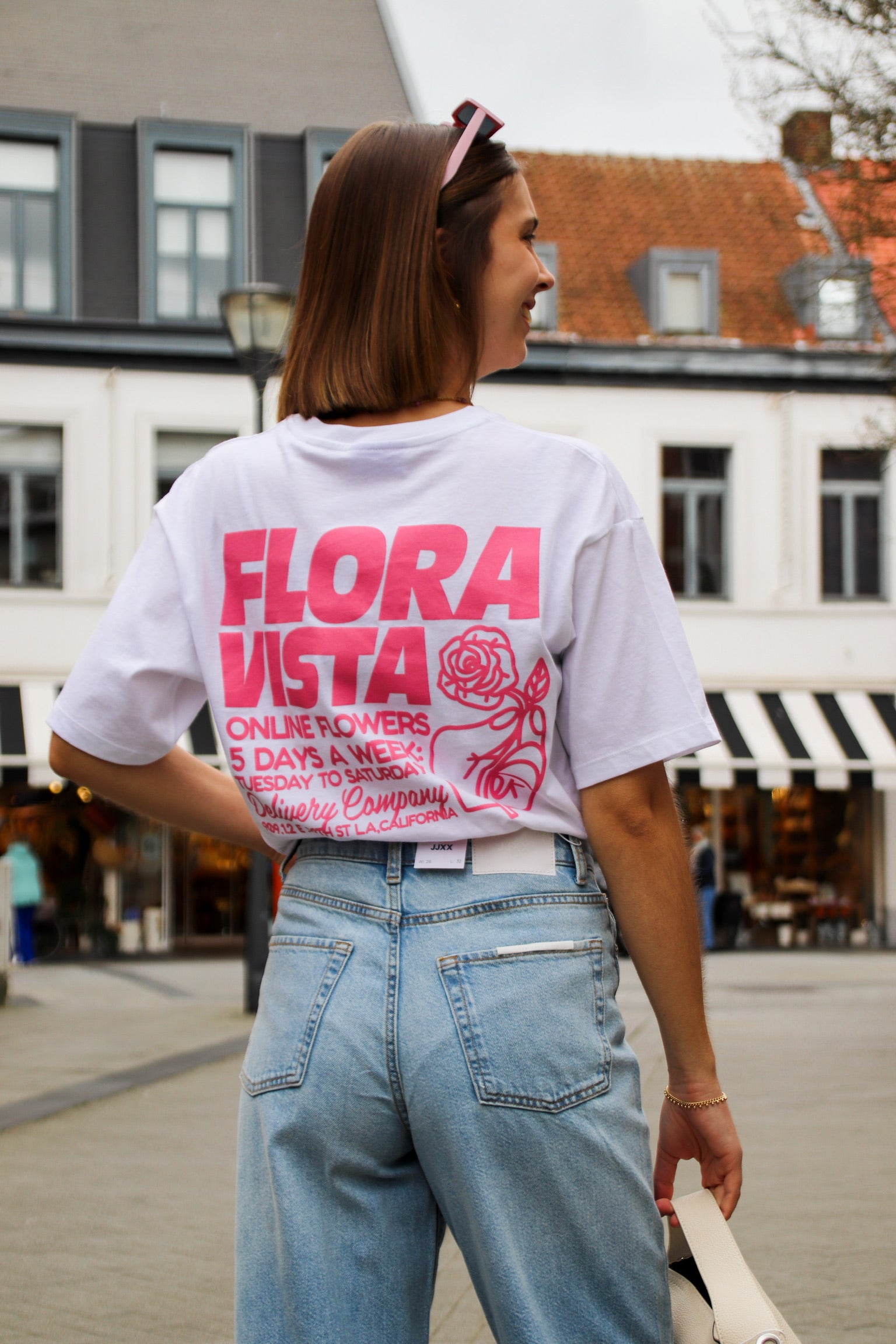 Flora vista graphic t-shirt