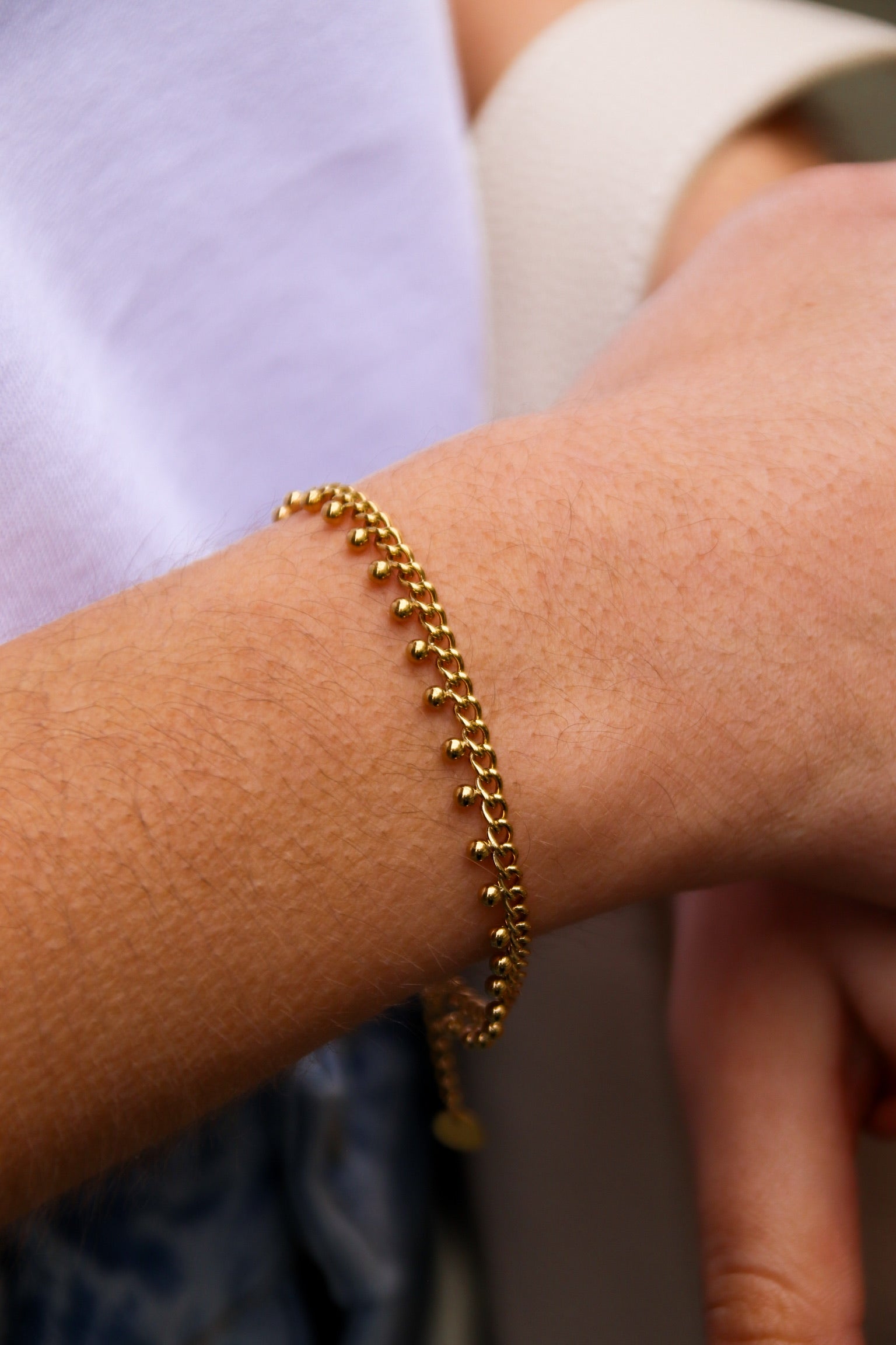 Golden dots bracelet