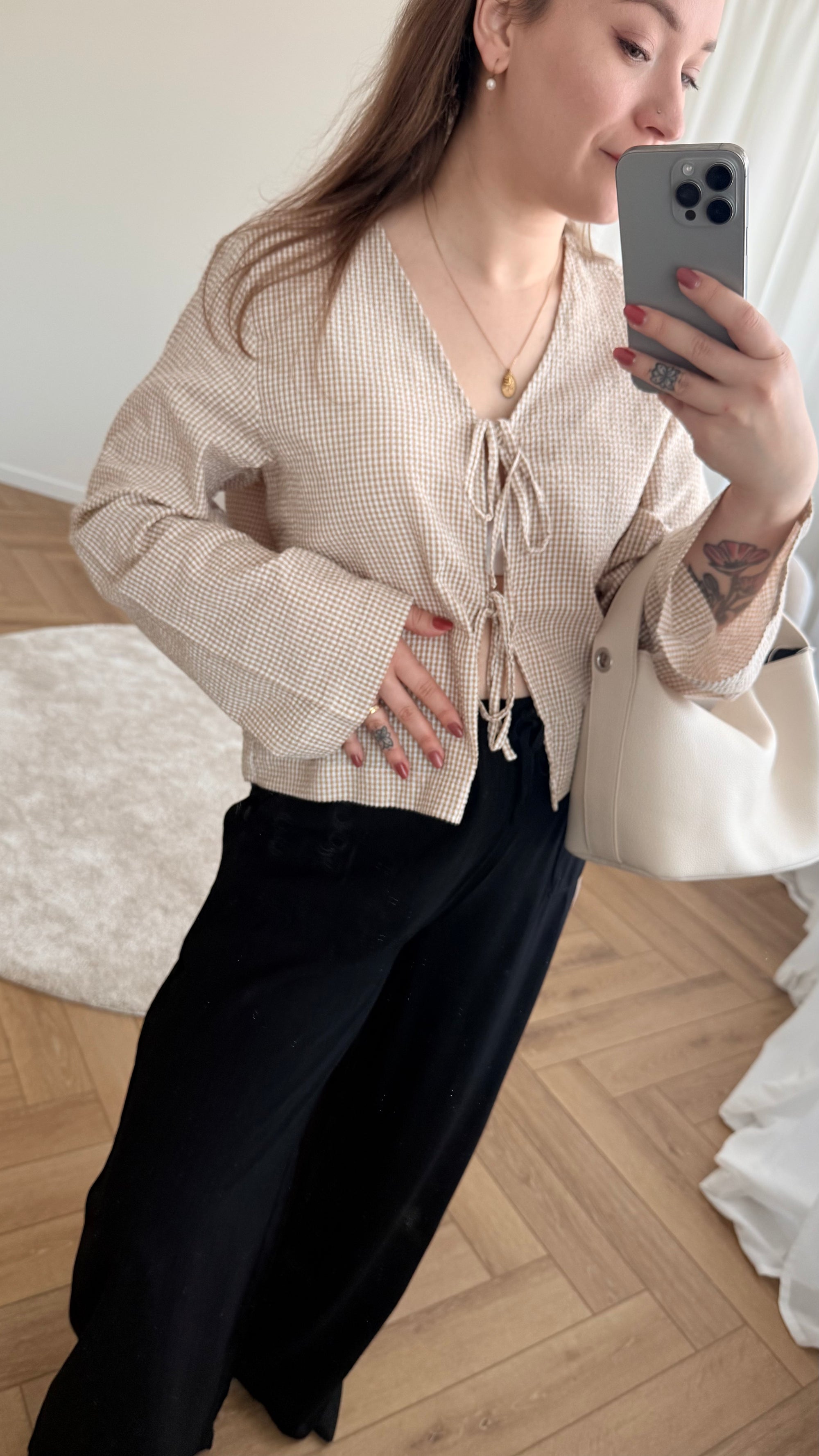 Zoe tie top beige