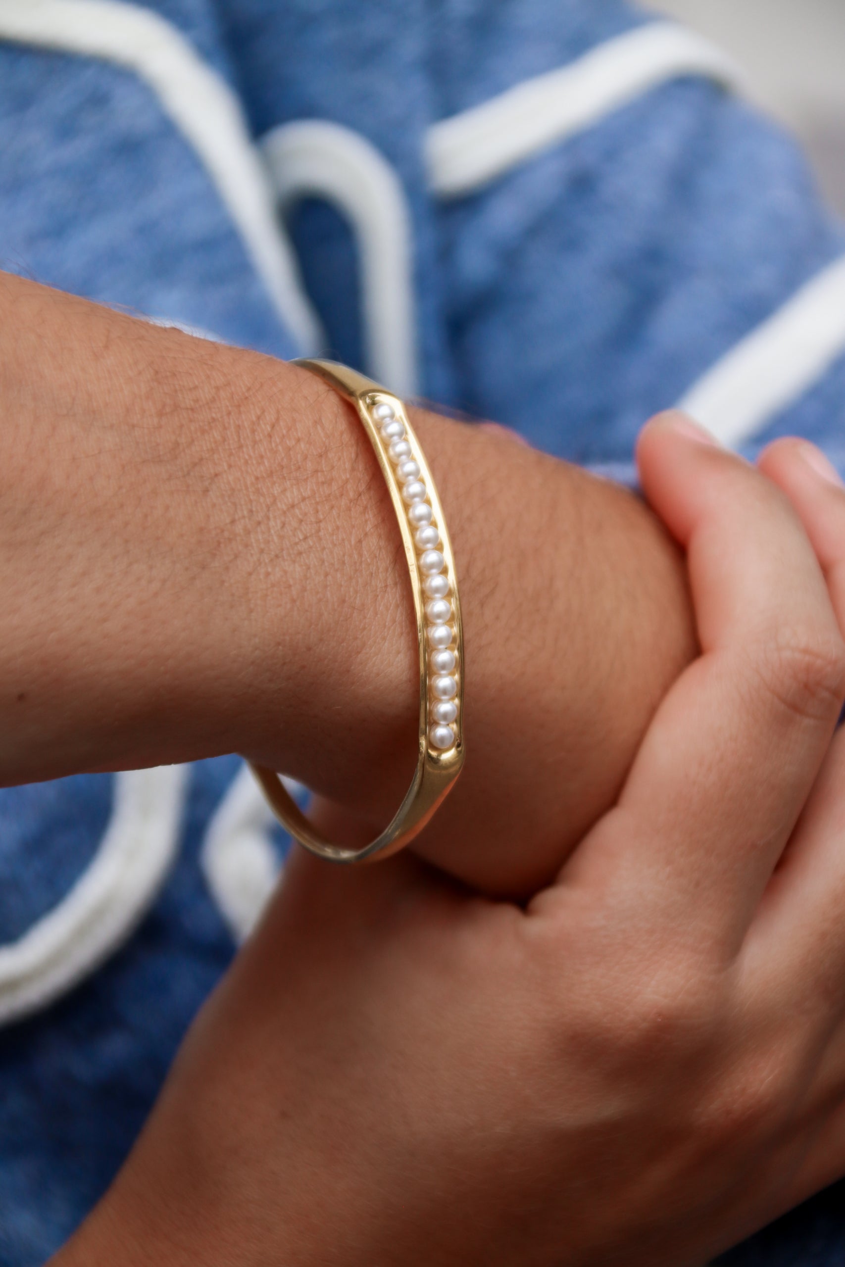 Pearl bangle