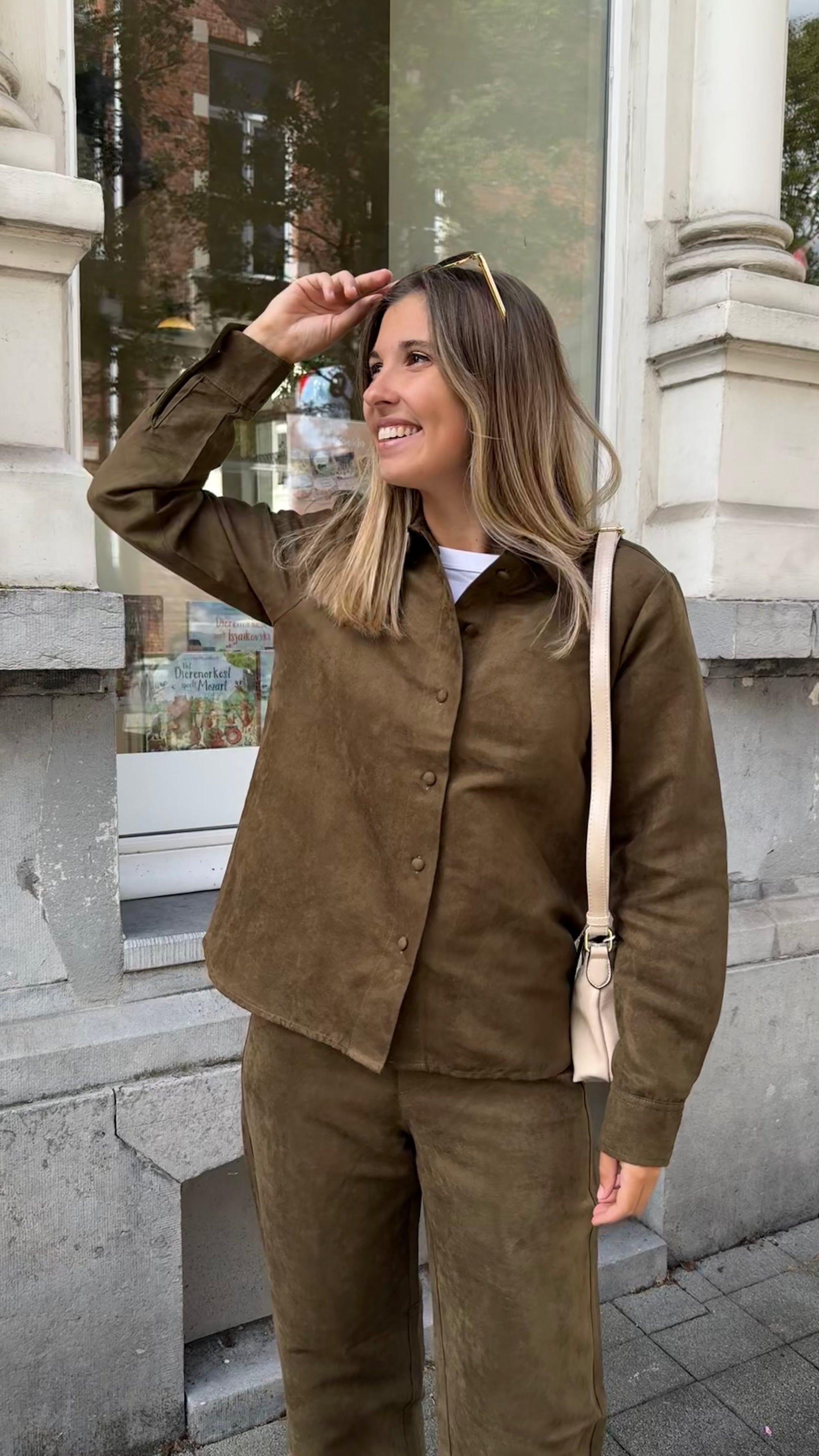 Madeleine  Kali deine shirt