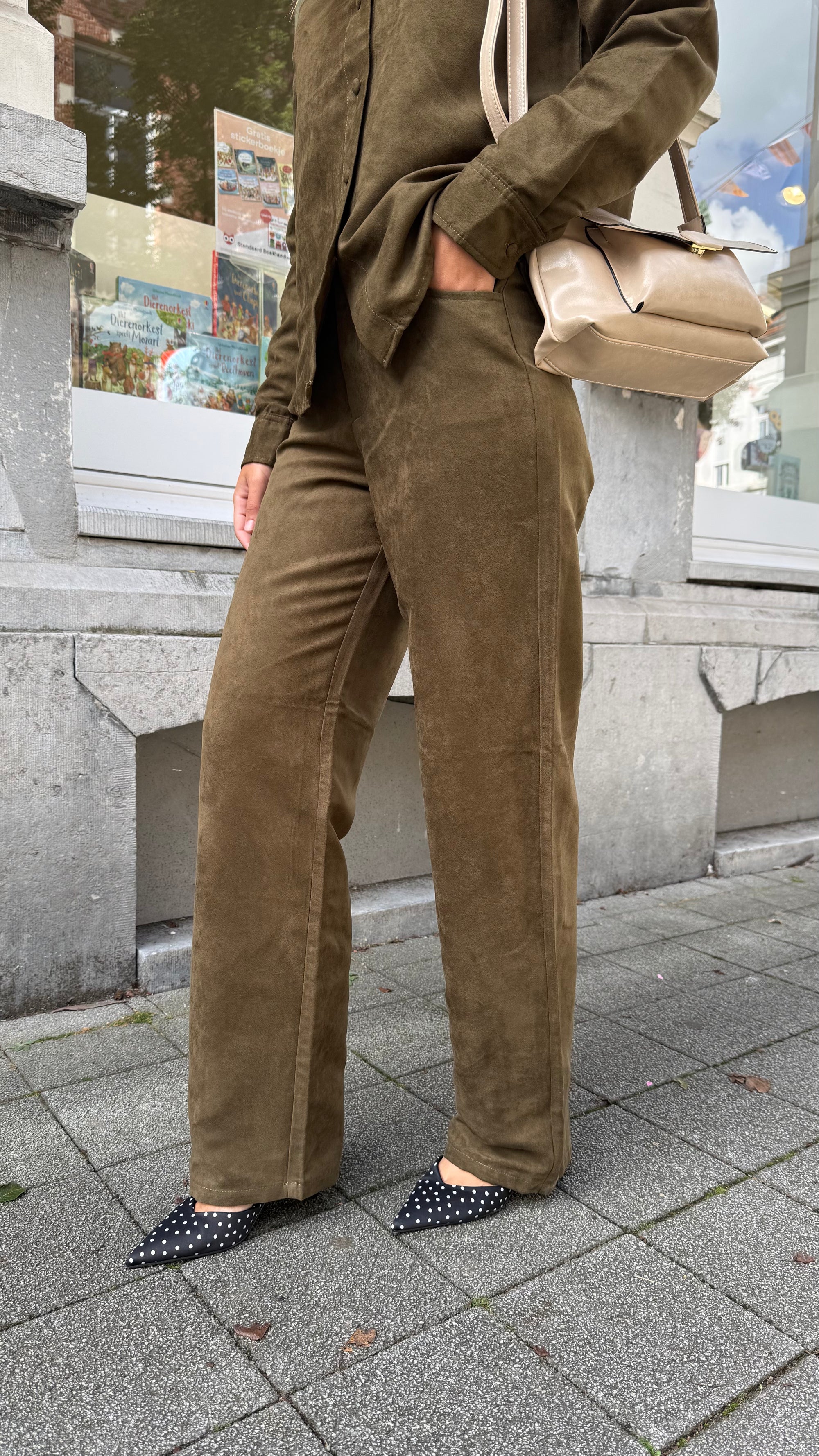 Lola Kali suède trousers