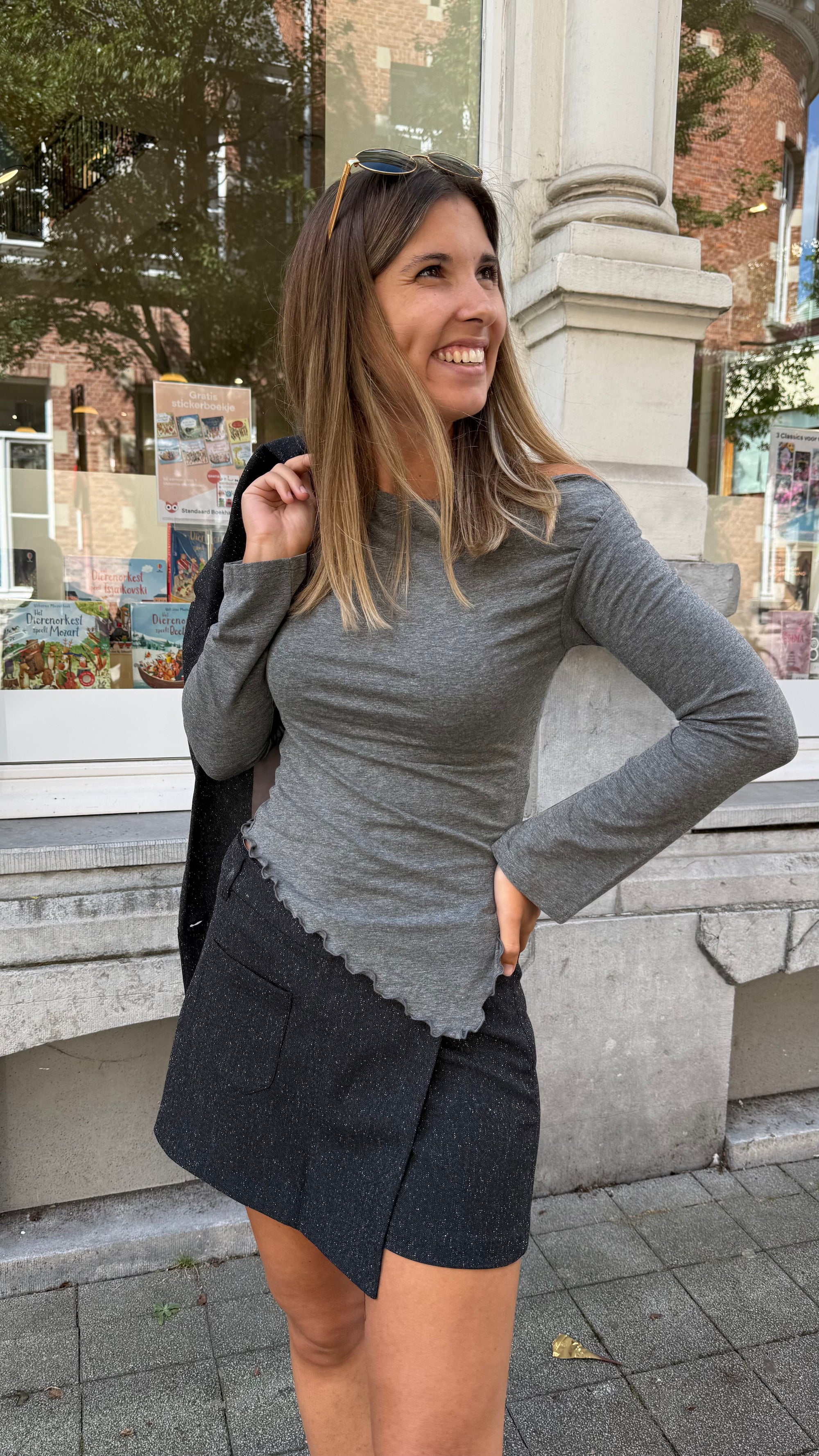 Thea asym top grey