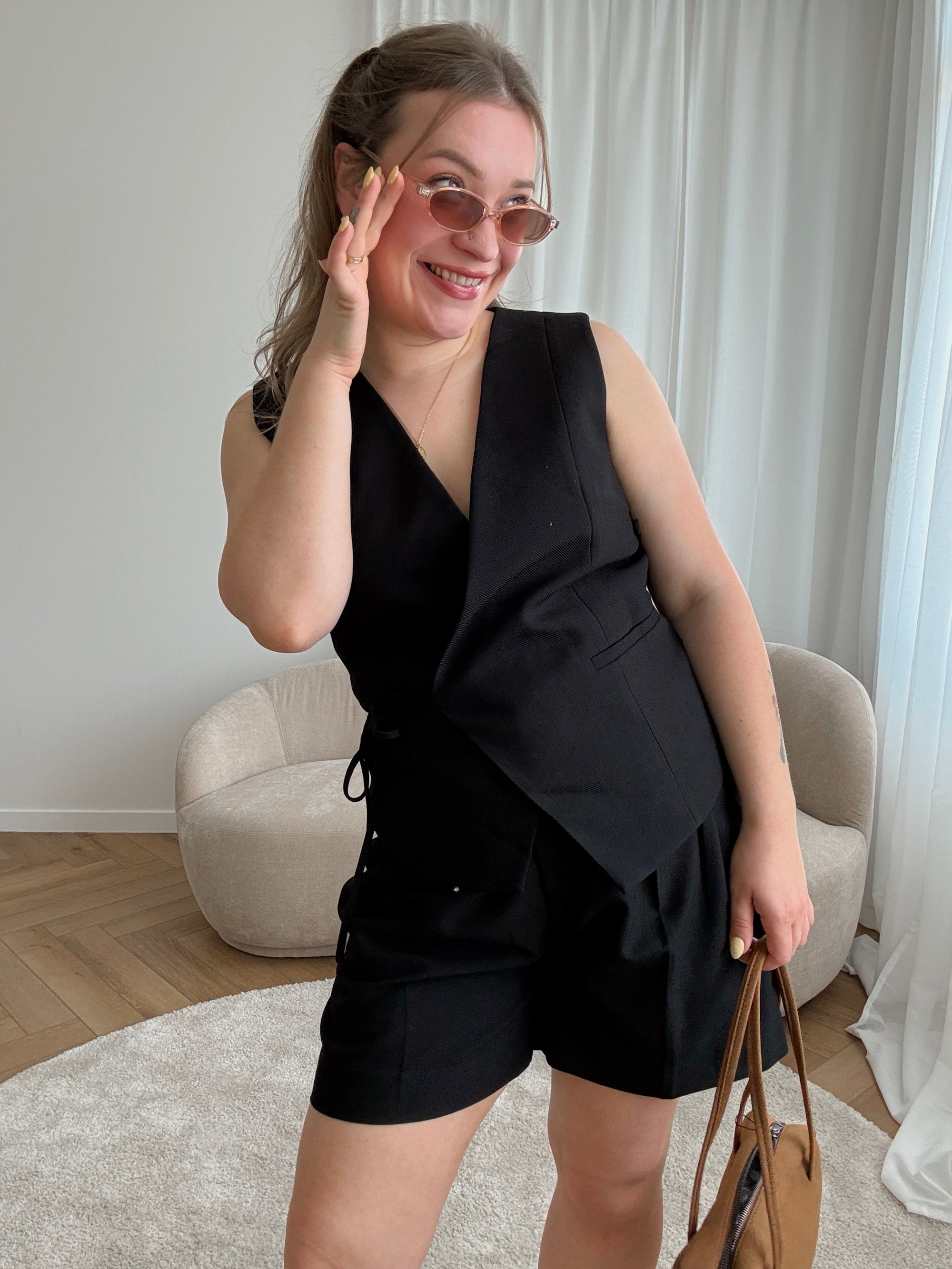 Vite short black