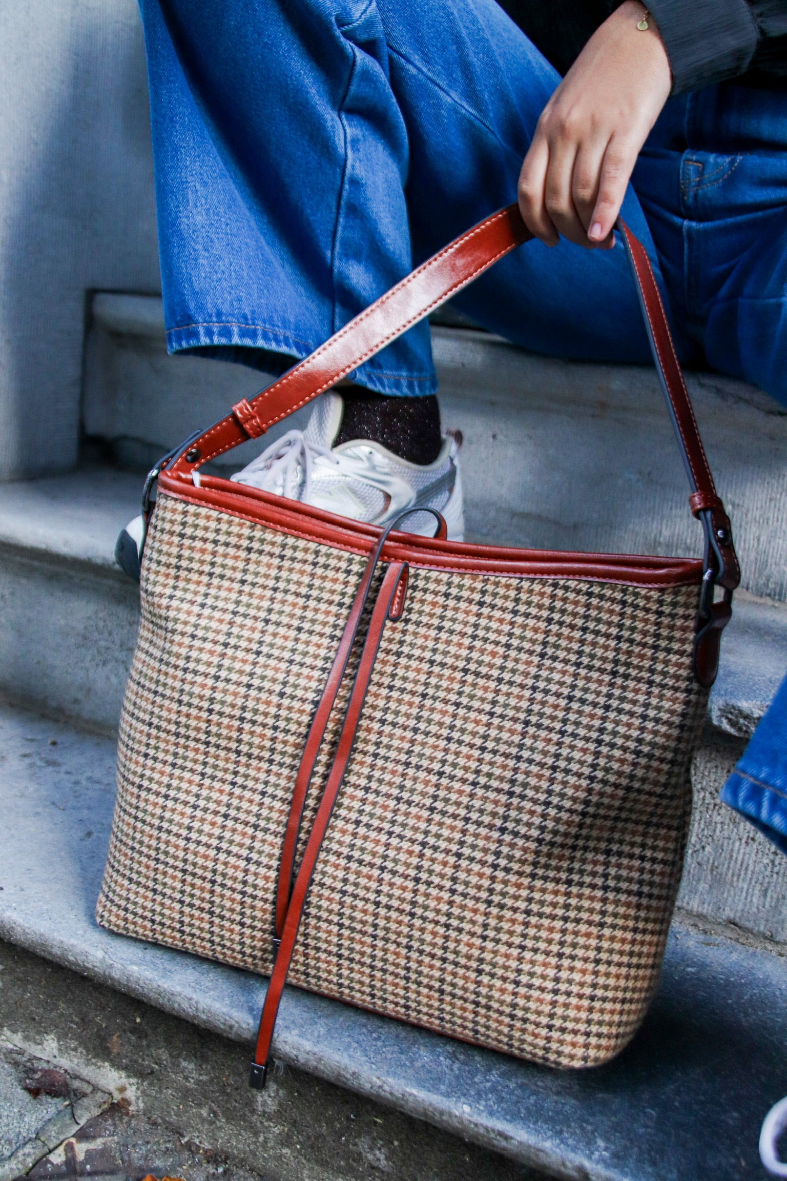 Ada bag checkered