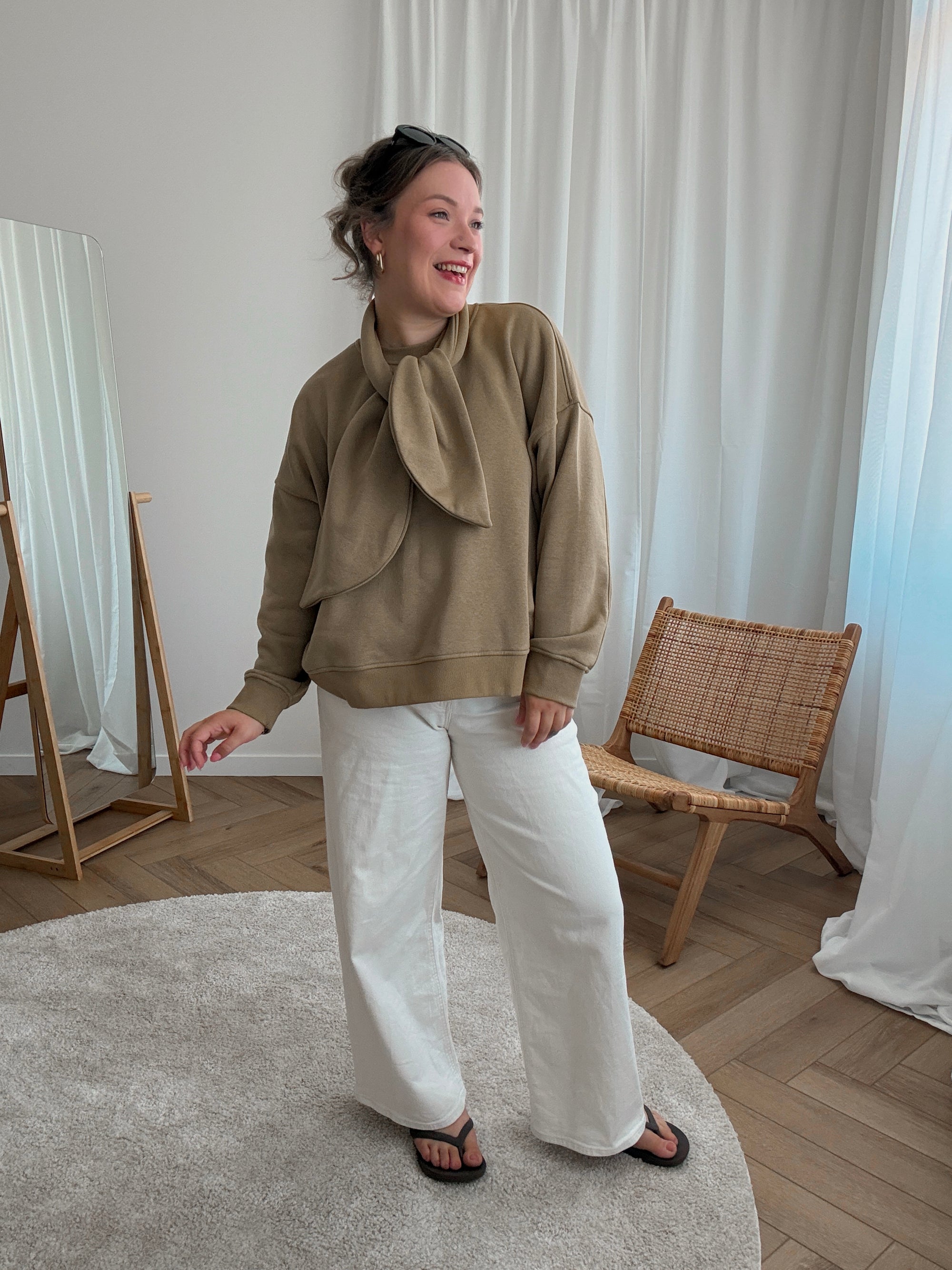 Arina tie sweatshirt -Seed green