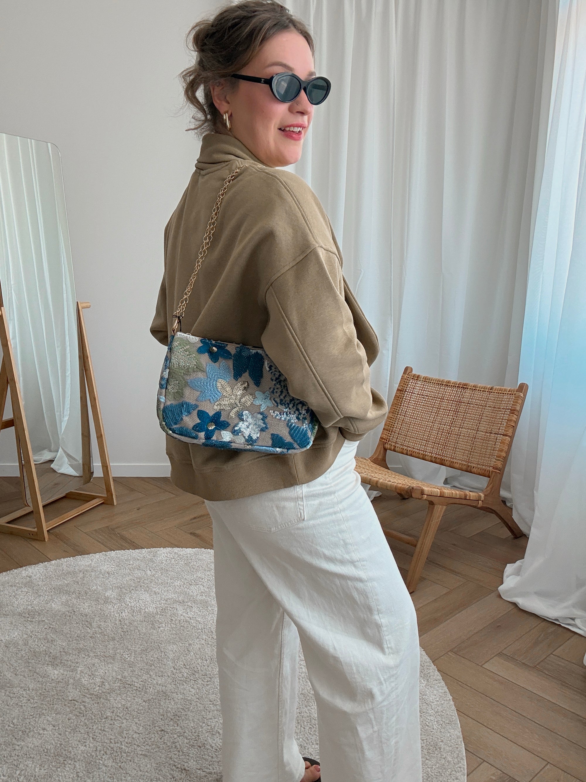 Lotus bag blue