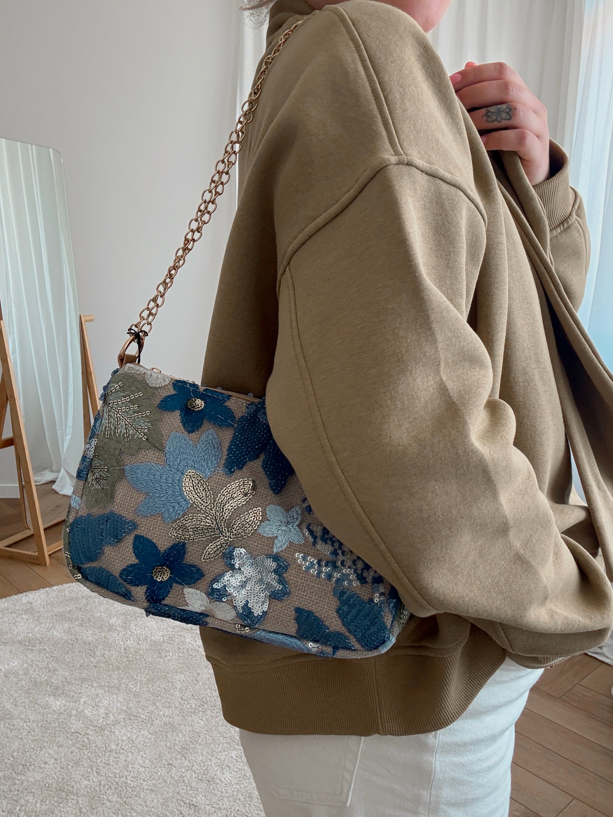 Lotus bag blue