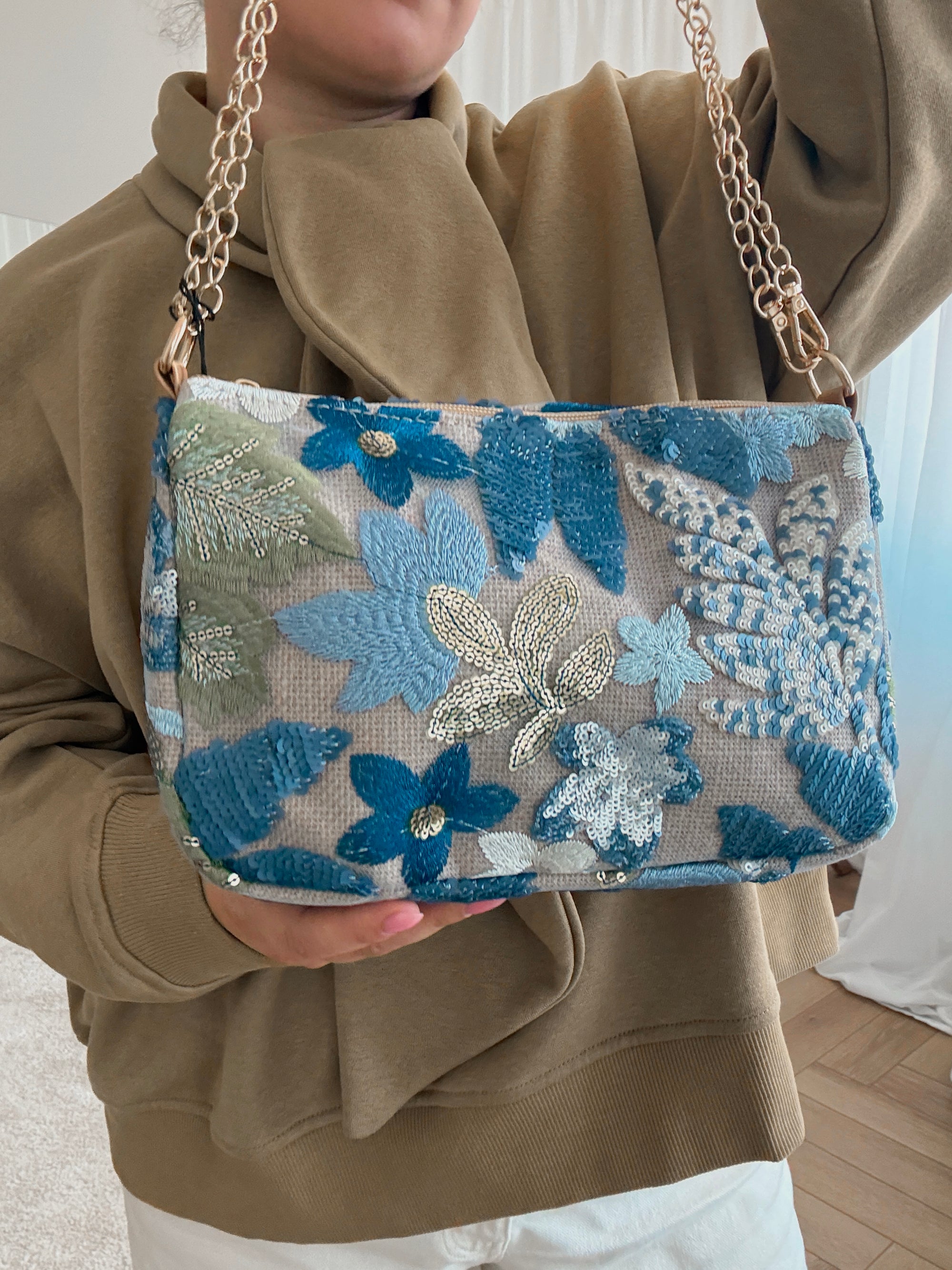 Lotus bag blue