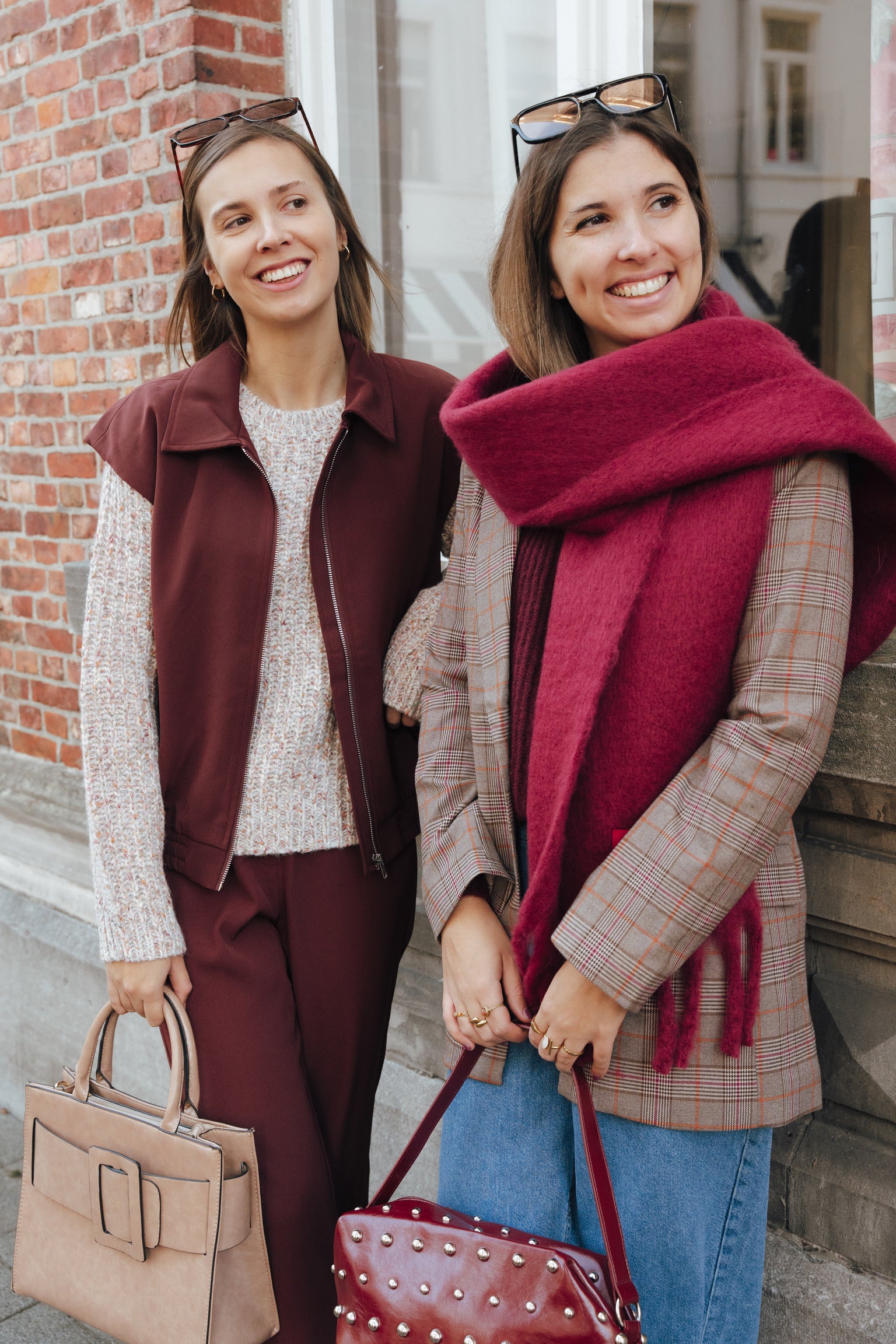 Leslie scarf burgundy