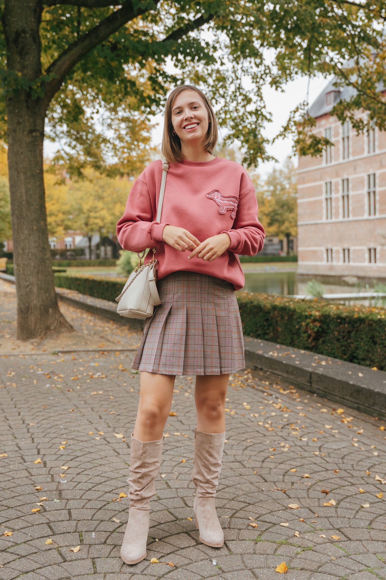 Nora pleated skirt brown