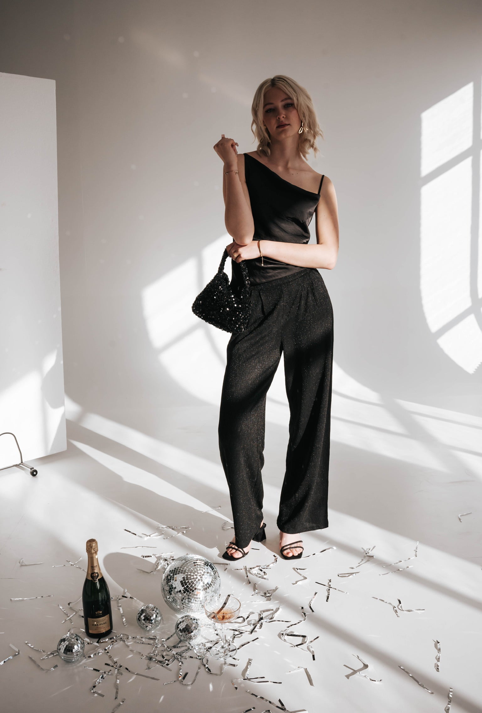 Owen satin top black