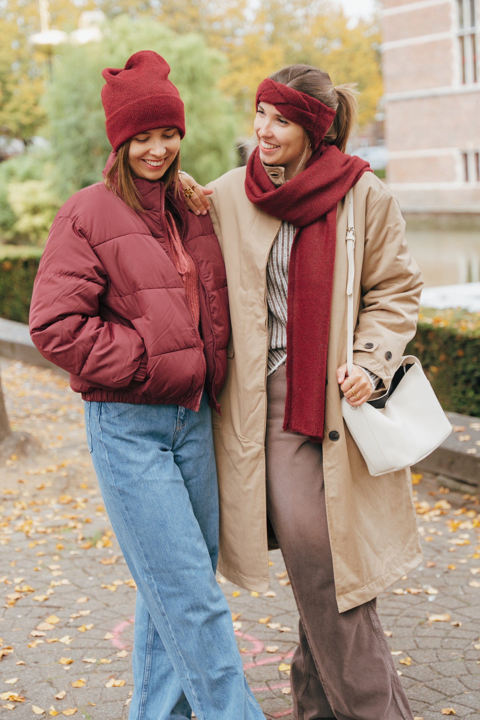 Sanguine scarf burgundy